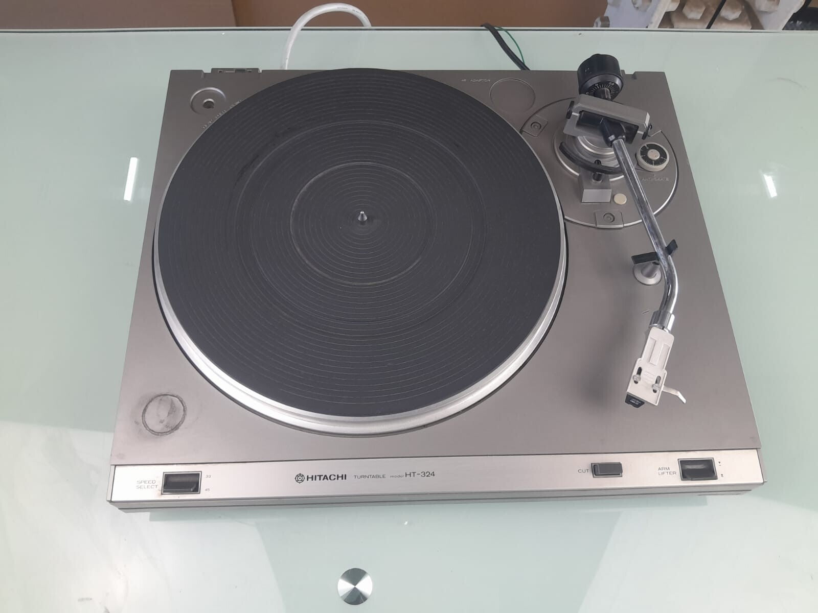 HITACHI HT 324 TURNTABLE