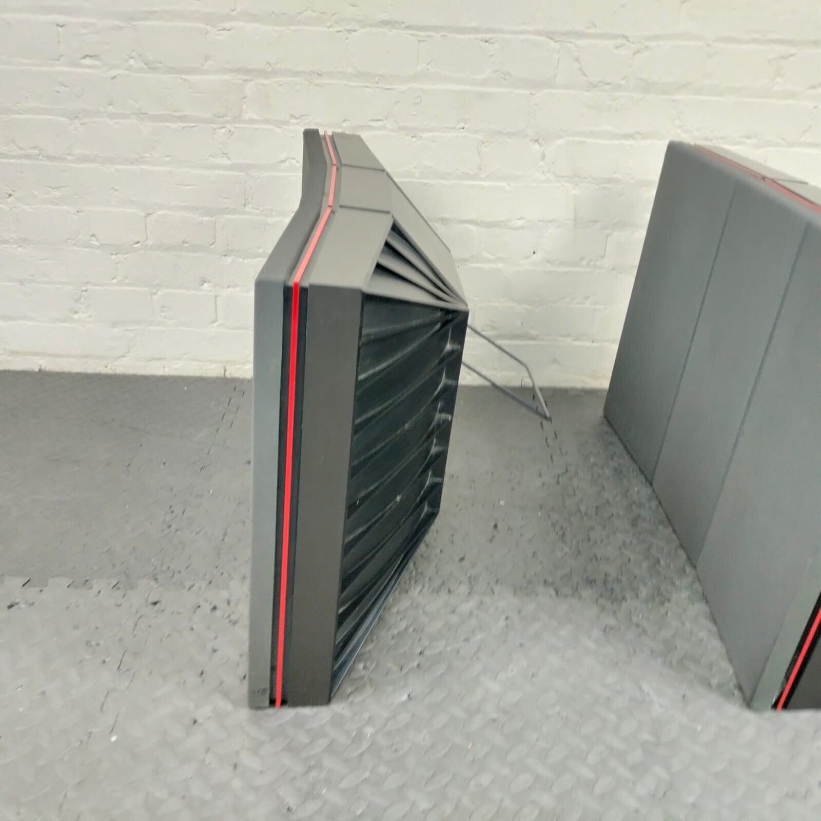 BANG & OLUFSEN B&O BEOVOX RL 140 SPEAKERS