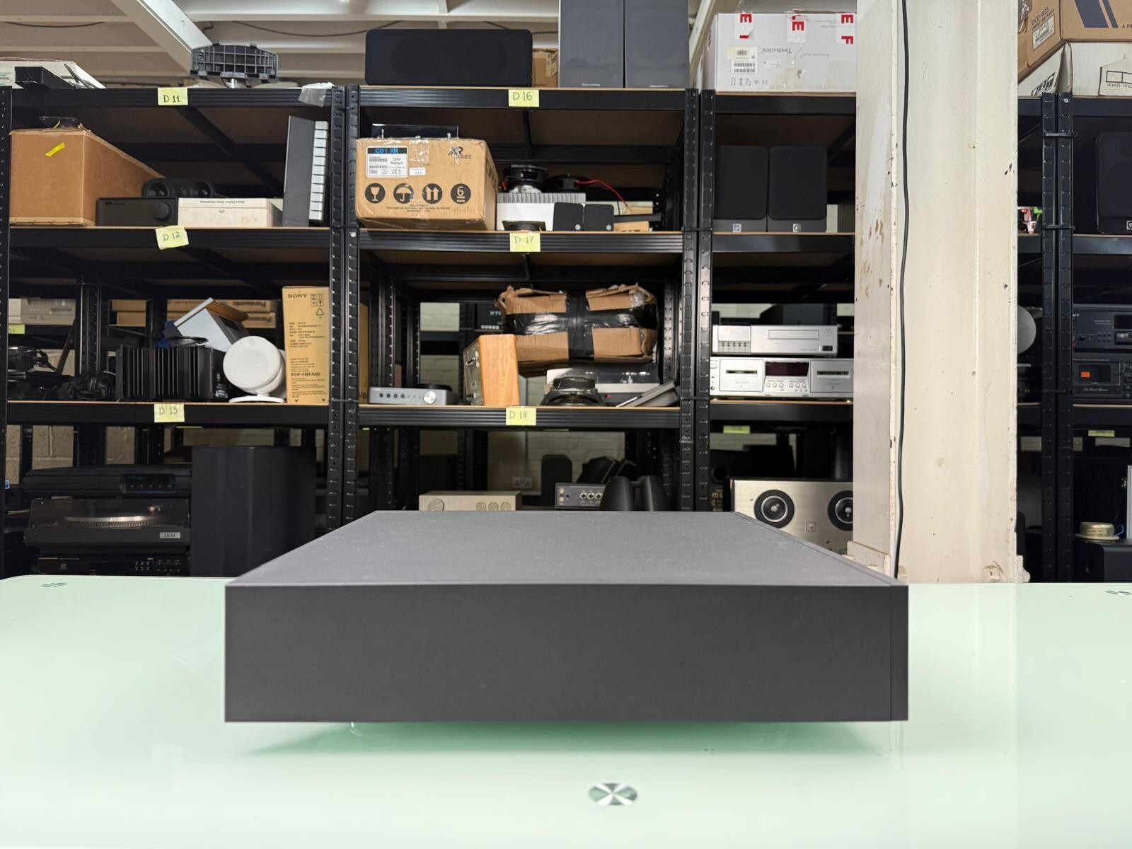 LINN AKURATE SYSTEM HUB POWERED BY DYNAMIK WITH REMOTE INTERTEK