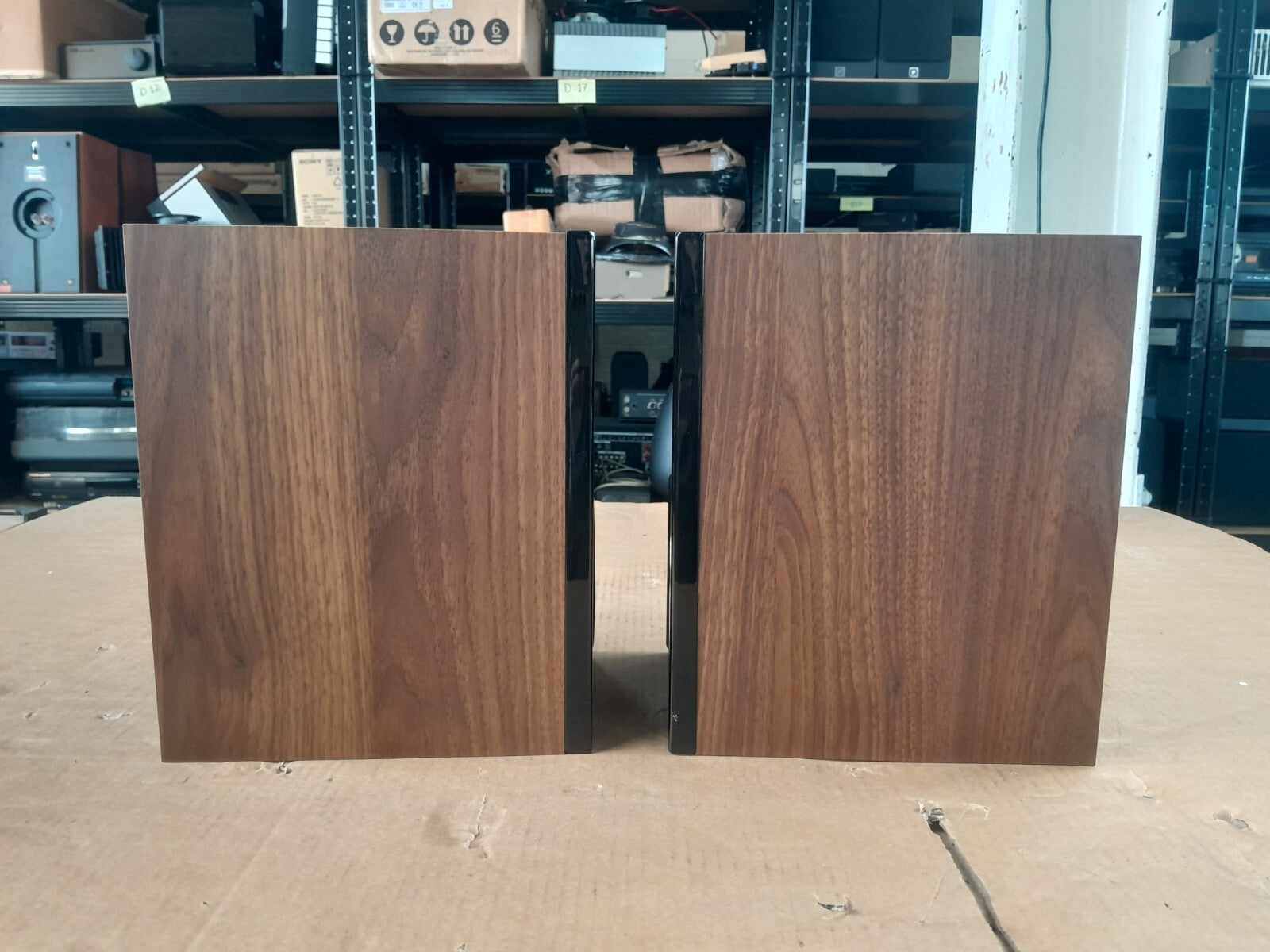 Dali Opticon 1 Speakers