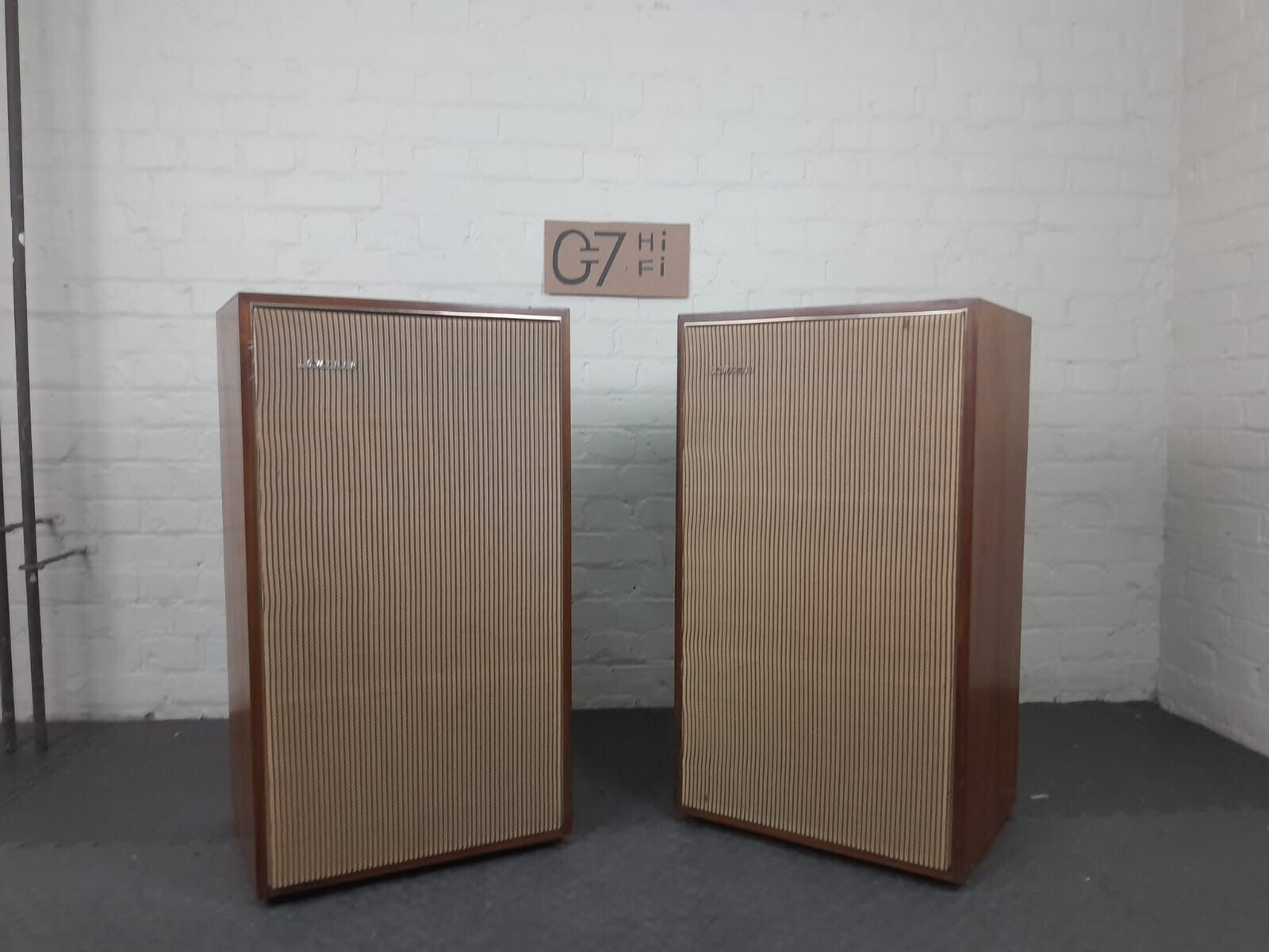 LOWTHER ACOUSTA ALNICO PM6A FULL RANGE FLOOR STANDING SPEAKERS