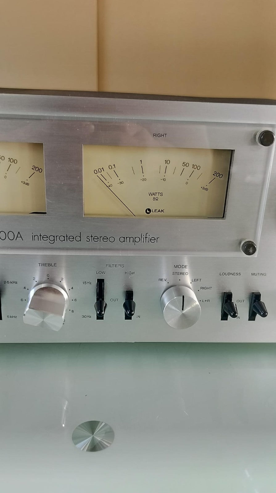 LEAK 3900A INTEGRATED STEREO AMPLIFIER