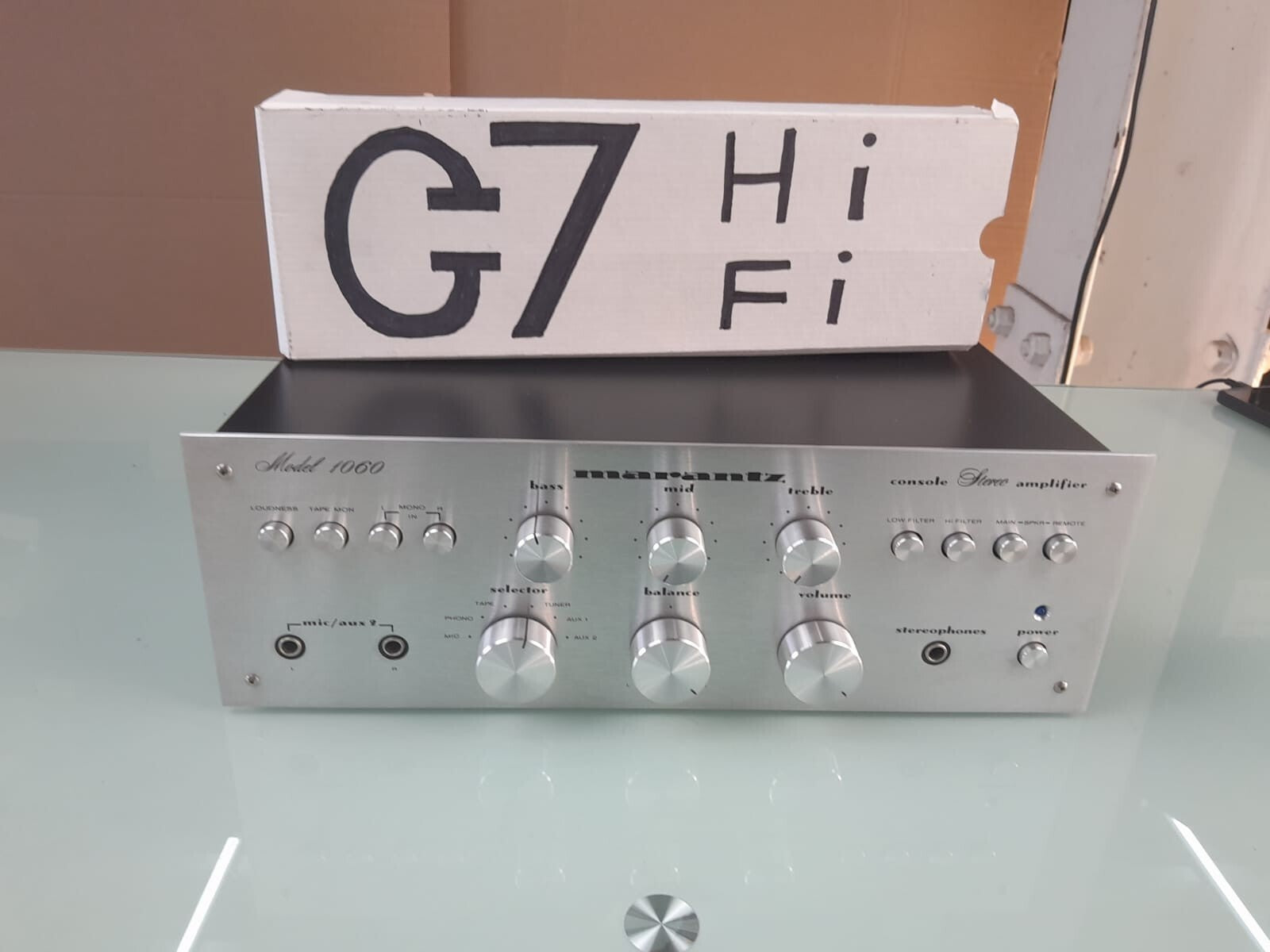 MARANTZ 1060 STEREO AMPLIFIER