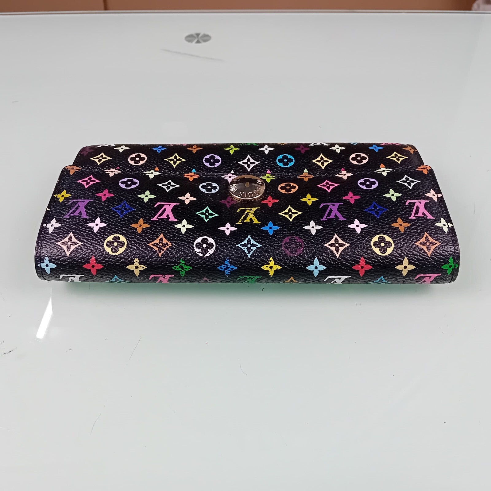 LOUIS VUITTON PARIS SARAH WALLET BAG