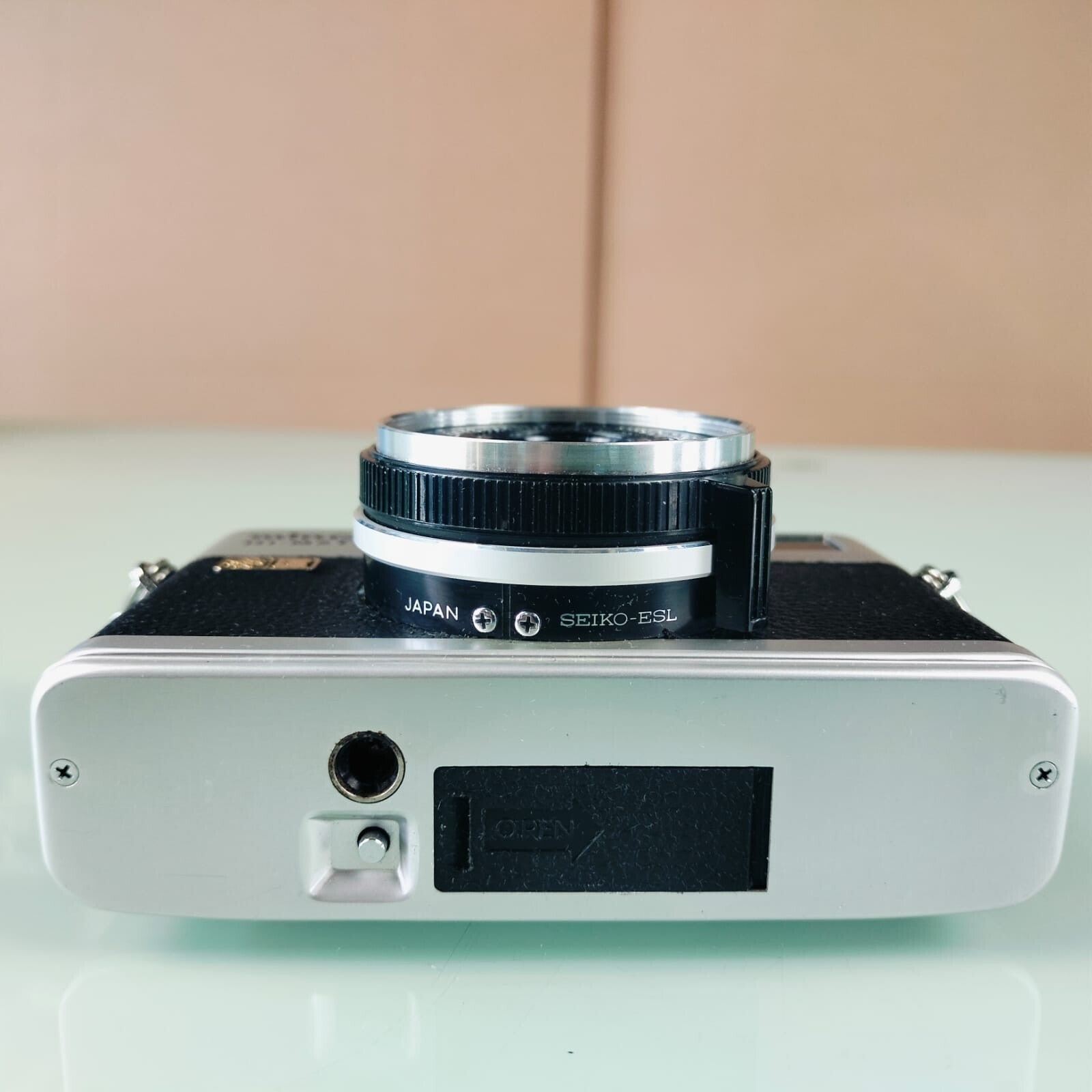 MINOLTA HI MATIC F RANGEFINDER CAMERA ROKKOR F=38MM 1:2.7 LENS