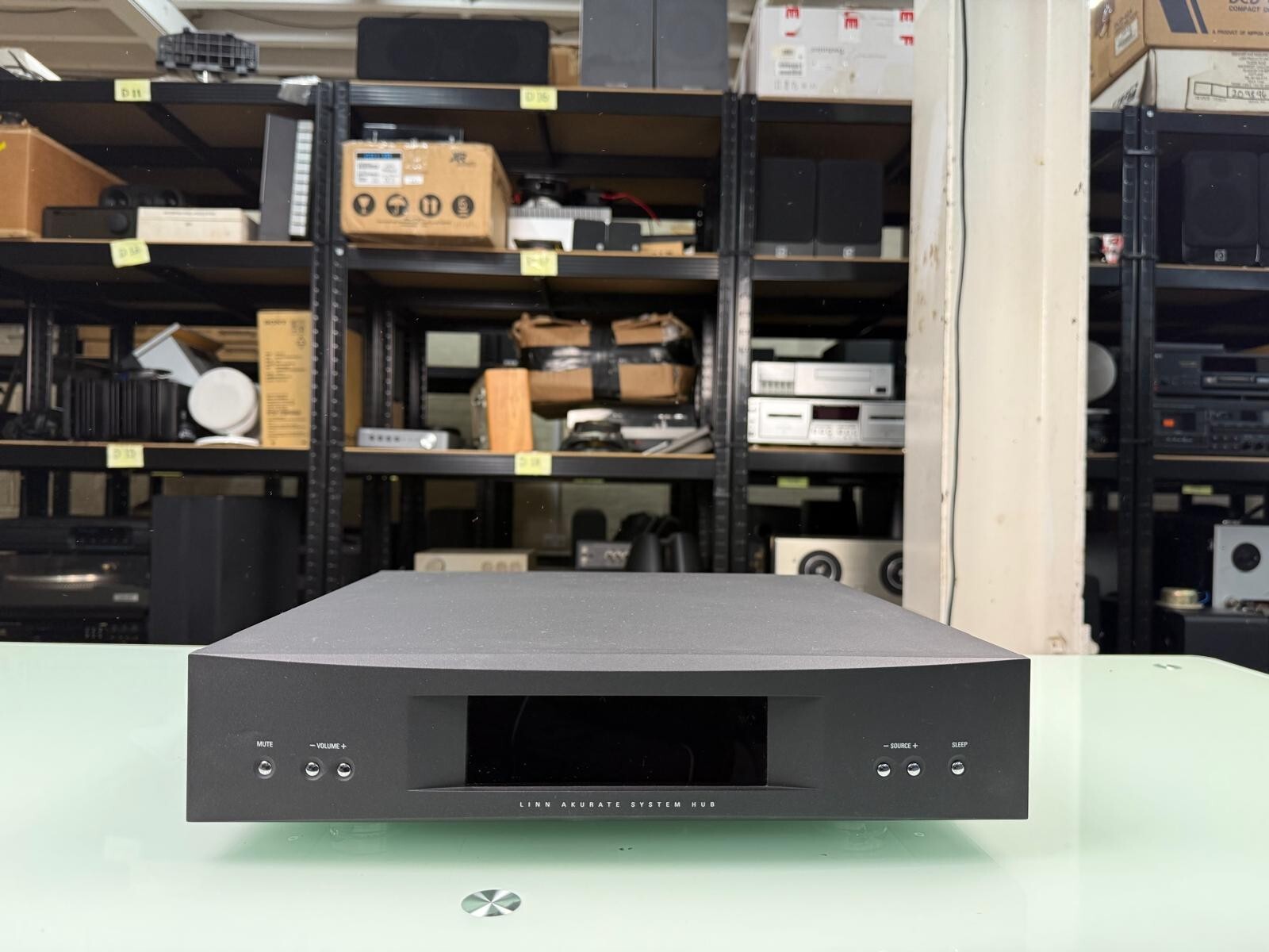 LINN AKURATE SYSTEM HUB POWERED BY DYNAMIK WITH REMOTE INTERTEK