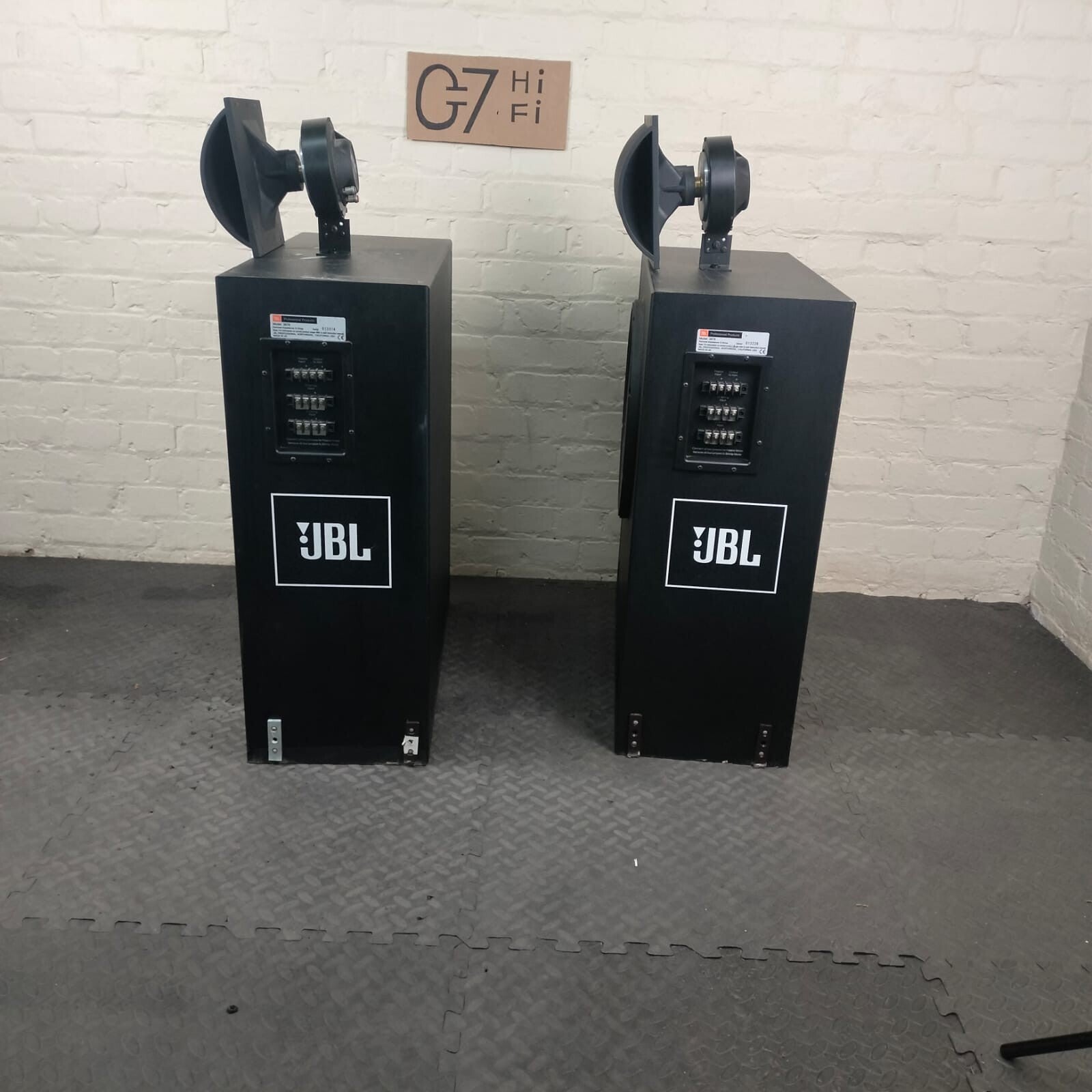 JBL 3678 Bass Subwoofers With JBL PRO 2425 HS Horn Tweeters