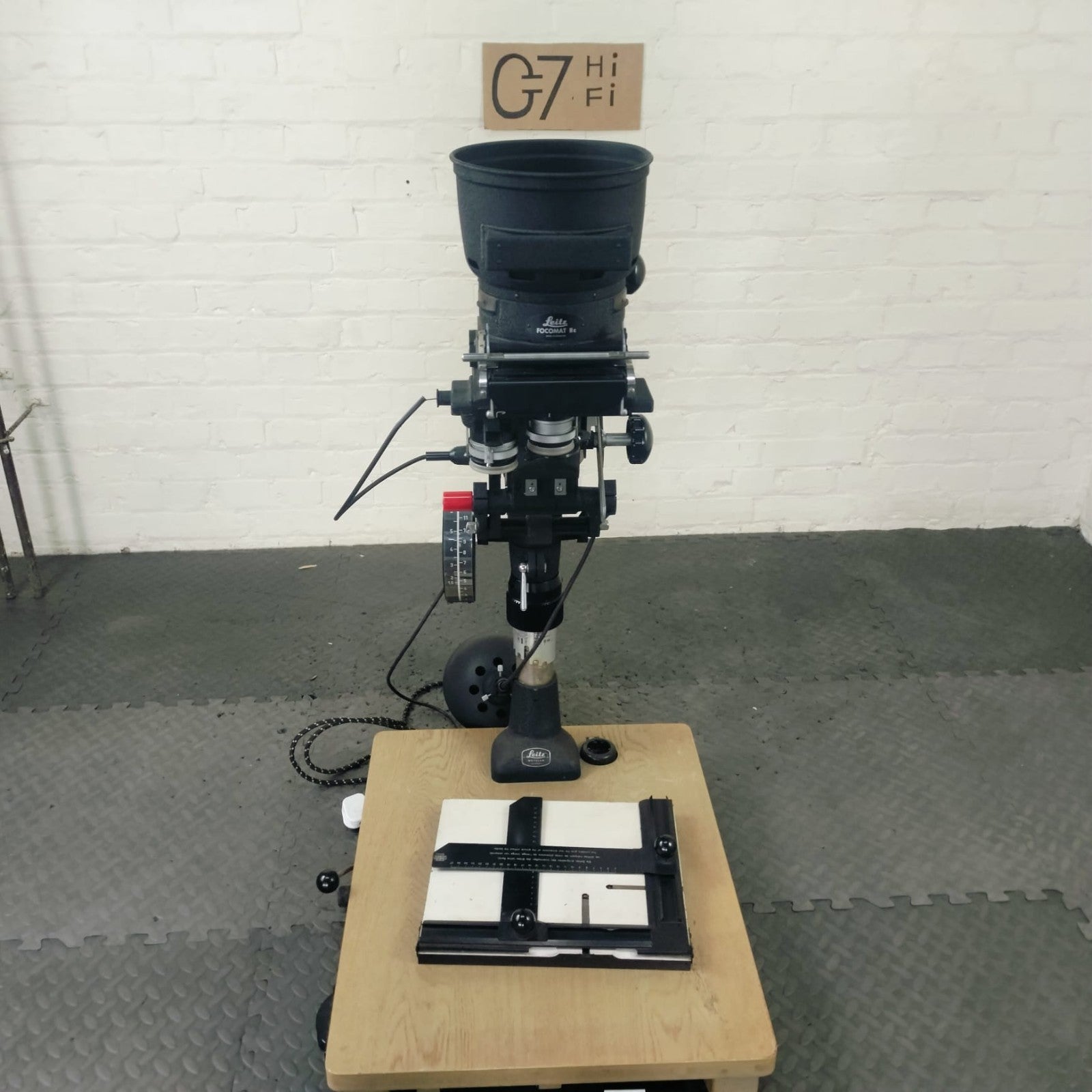 LEITZ FOCOMAT IIC DARKROOM ENLARGER LEICA PHOTOGRAPHY EQUIPMENT