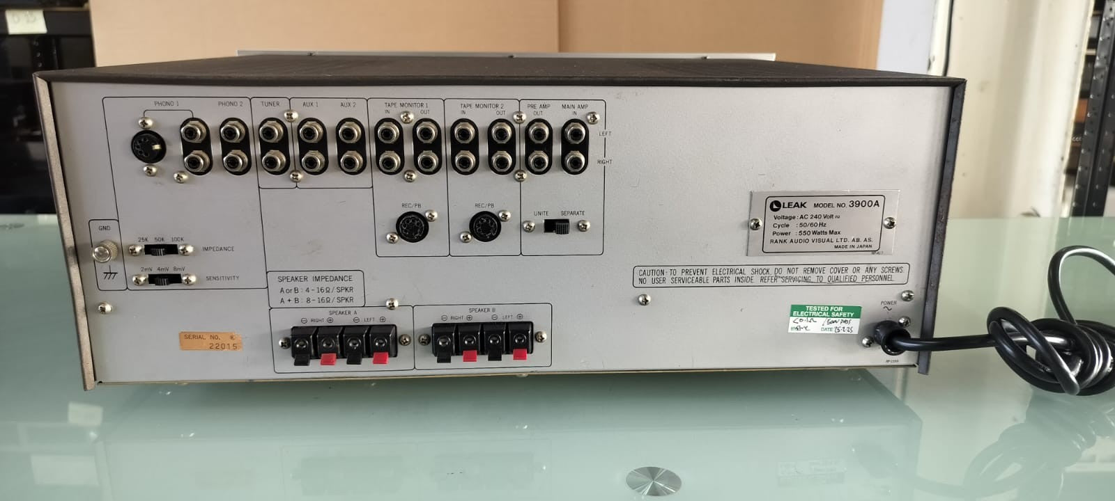 LEAK 3900A INTEGRATED STEREO AMPLIFIER