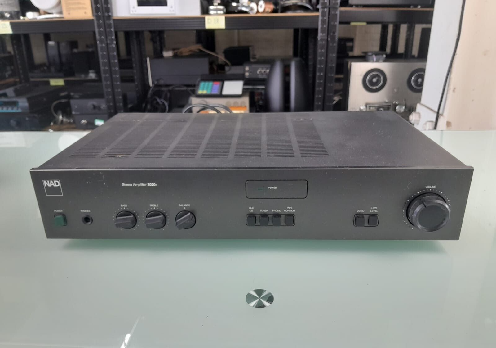 NAD 3020E STEREO AMPLIFIER