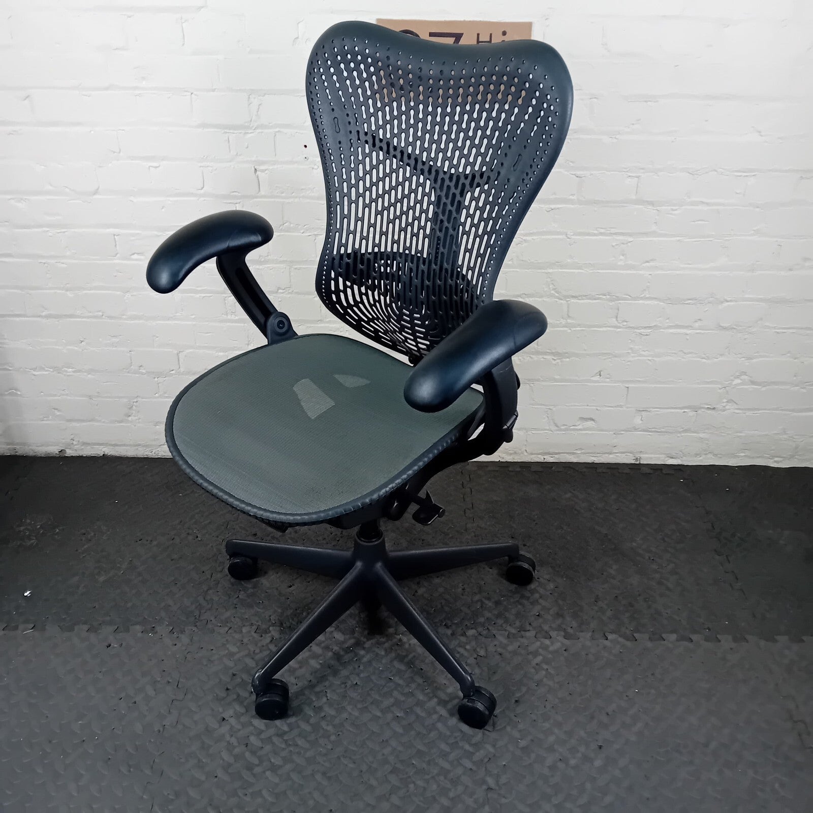 Herman Miller mira office boss Chair