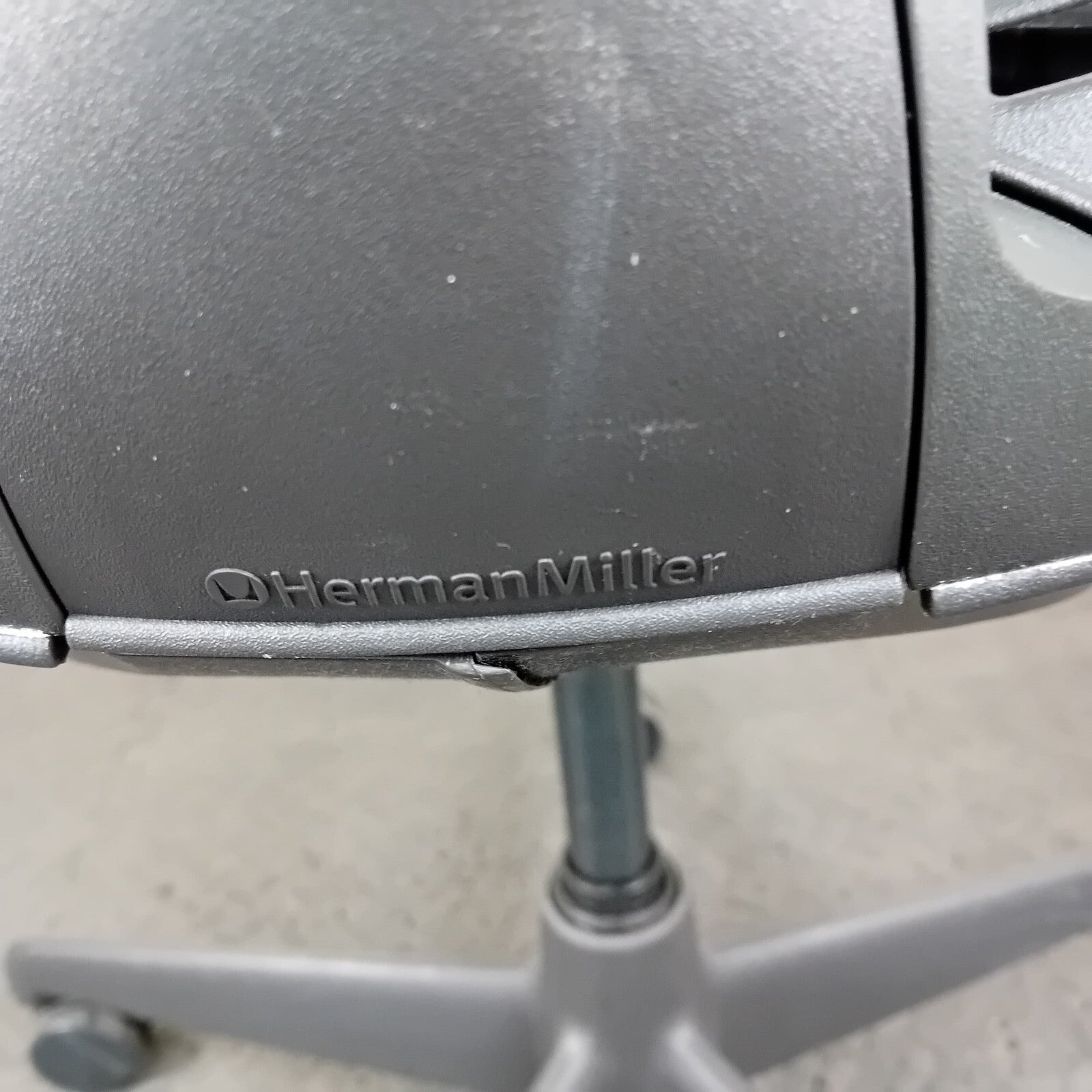 Herman Miller mira office boss Chair