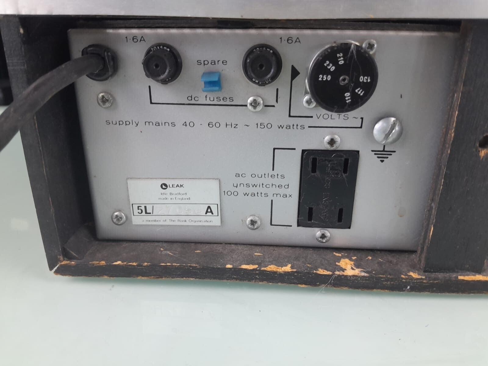 LEAK DELTA 70 AMPLIFIER