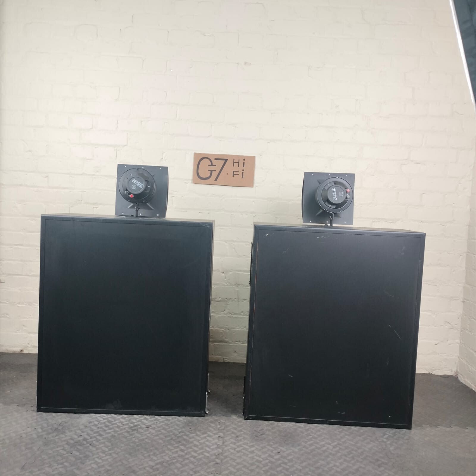 JBL 3678 Bass Subwoofers With JBL PRO 2425 HS Horn Tweeters