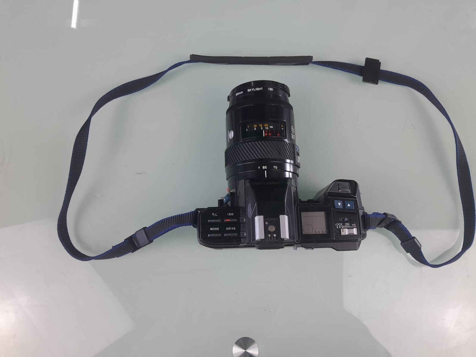 MINOLTA 7000 SLR CAMERA WITH AF LENS 28-85