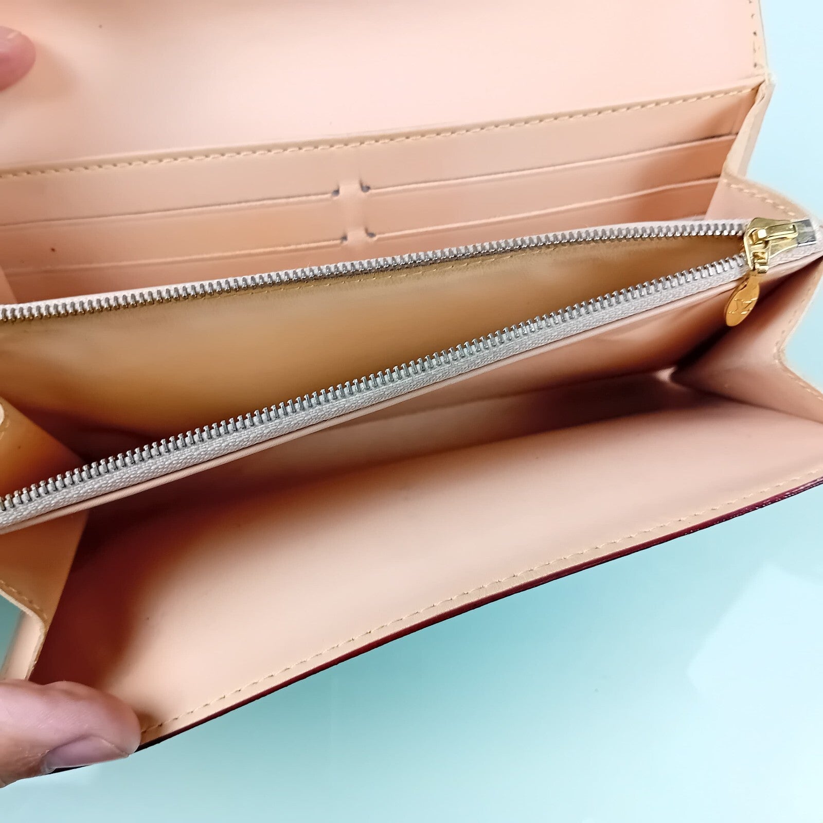 LOUIS VUITTON PARIS SARAH WALLET BAG