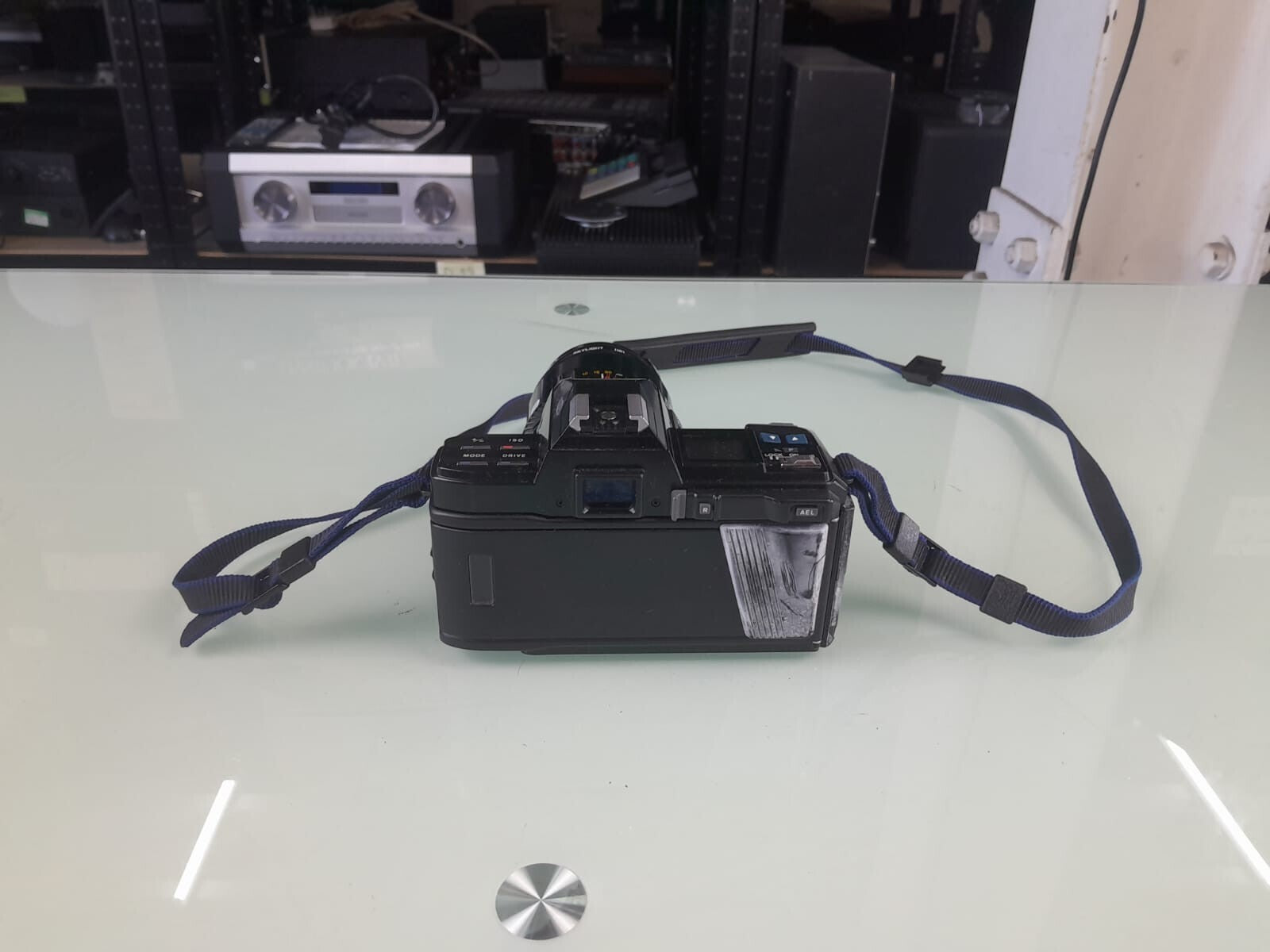 MINOLTA 7000 SLR CAMERA WITH AF LENS 28-85