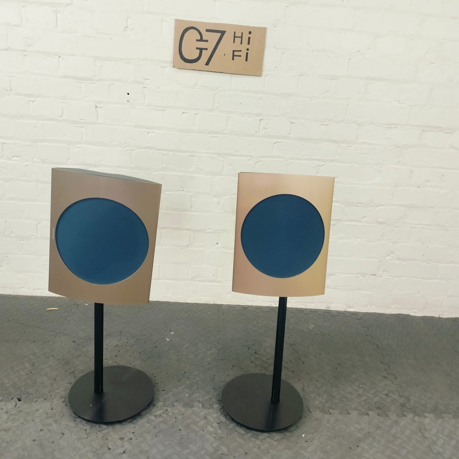 BANG & OLUFSEN BEOLAB 17 BRASS TONE WITH STANDS B&O SPEAKERS