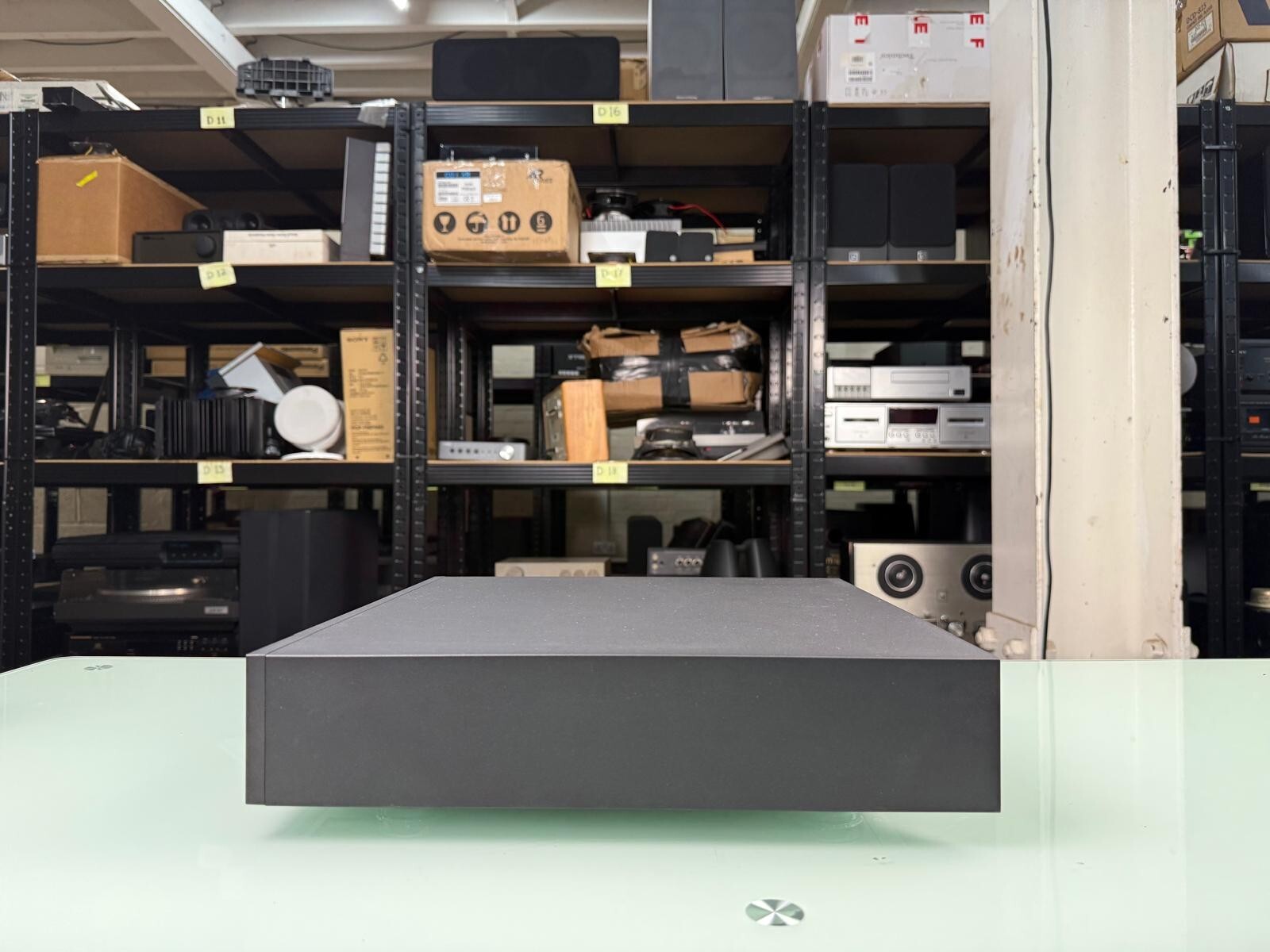 LINN AKURATE SYSTEM HUB POWERED BY DYNAMIK WITH REMOTE INTERTEK