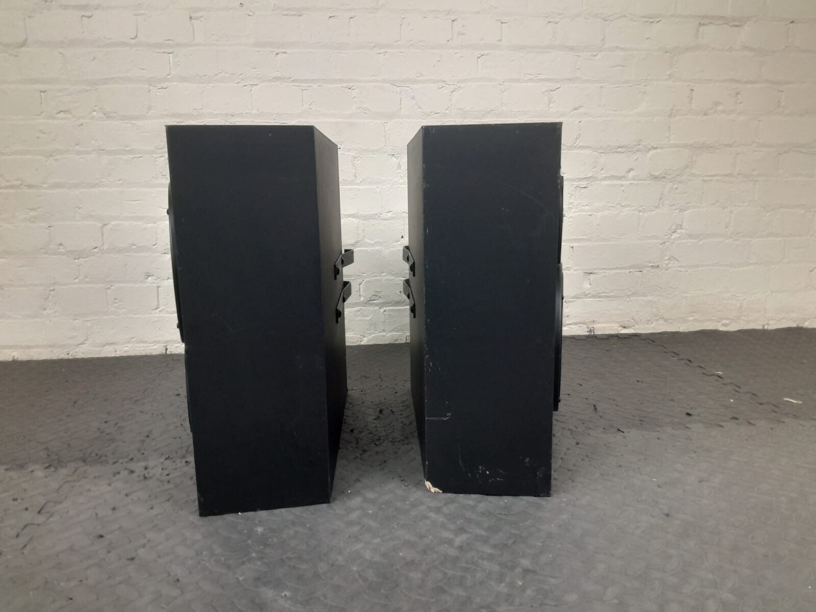 JBL 8330 SPEAKERS ODEAN CINEMA