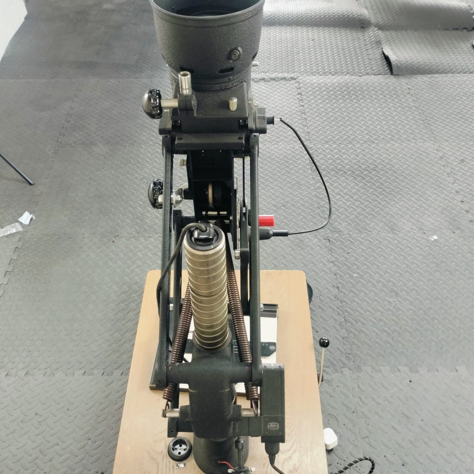 LEITZ FOCOMAT IIC DARKROOM ENLARGER LEICA PHOTOGRAPHY EQUIPMENT