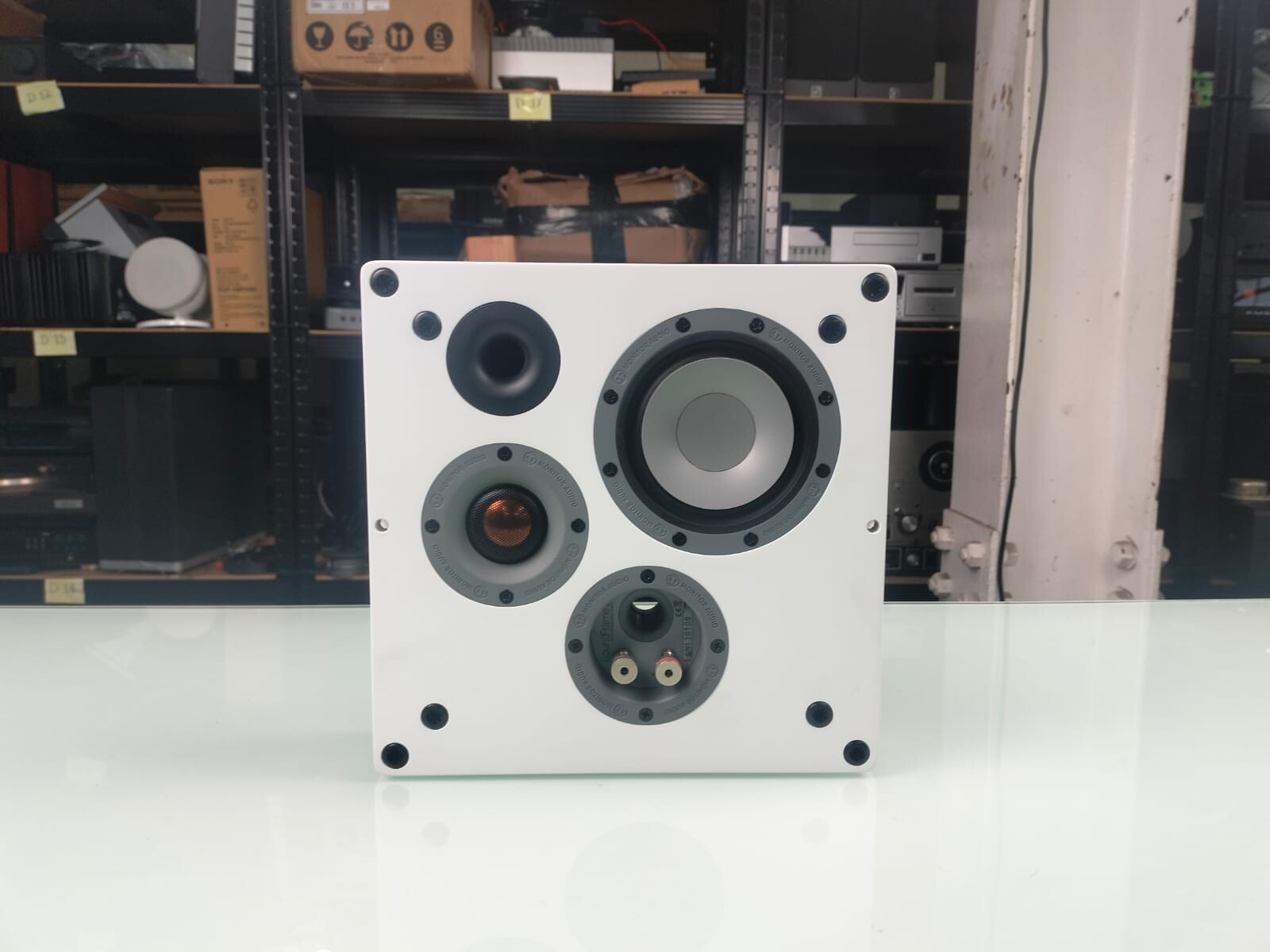 MONITOR AUDIO SOUNDFRAME 3 ON-WALL SPEAKER