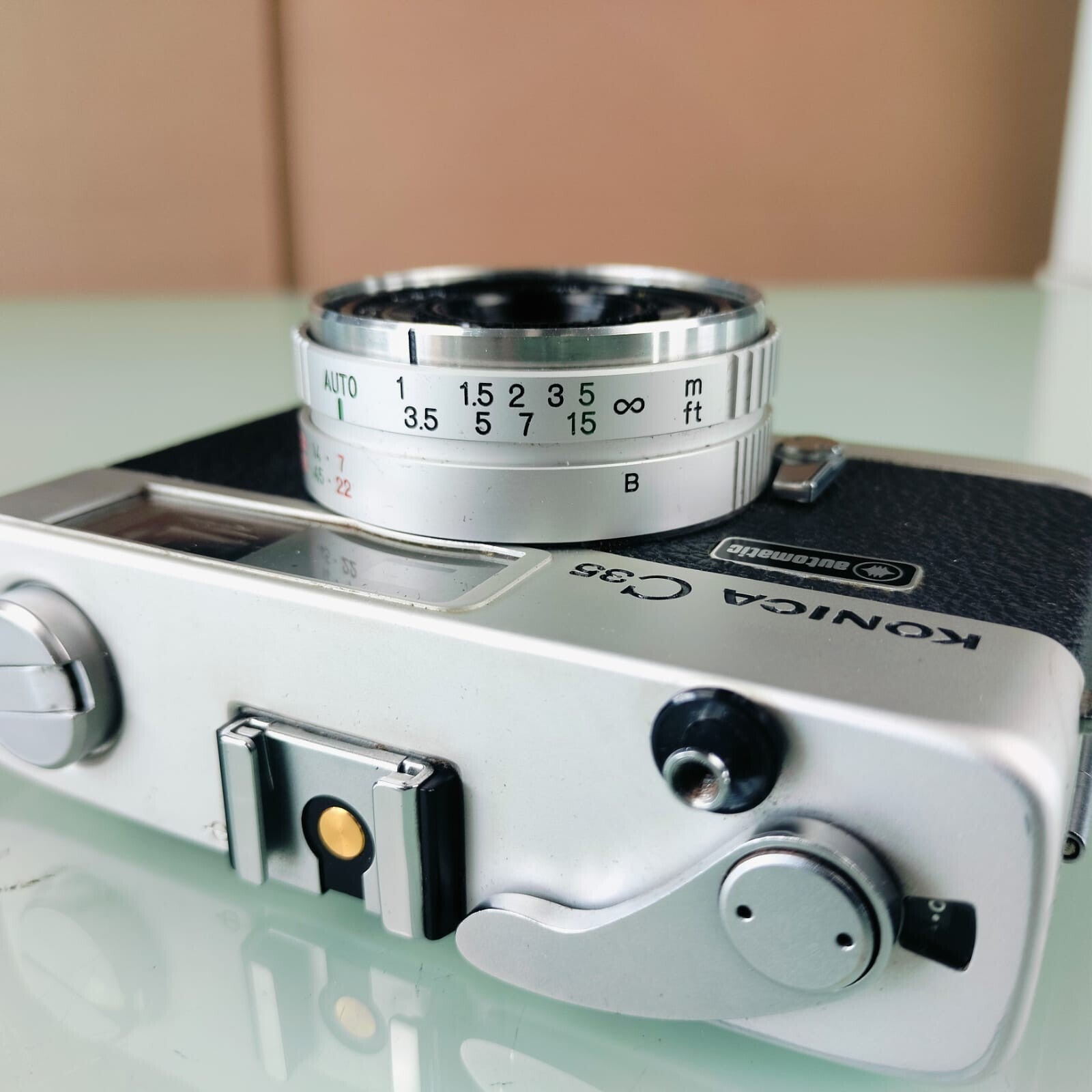 KONICA C35 RANGEFINDER CAMERA HEXANON F=38MM 1:2.8 LENS