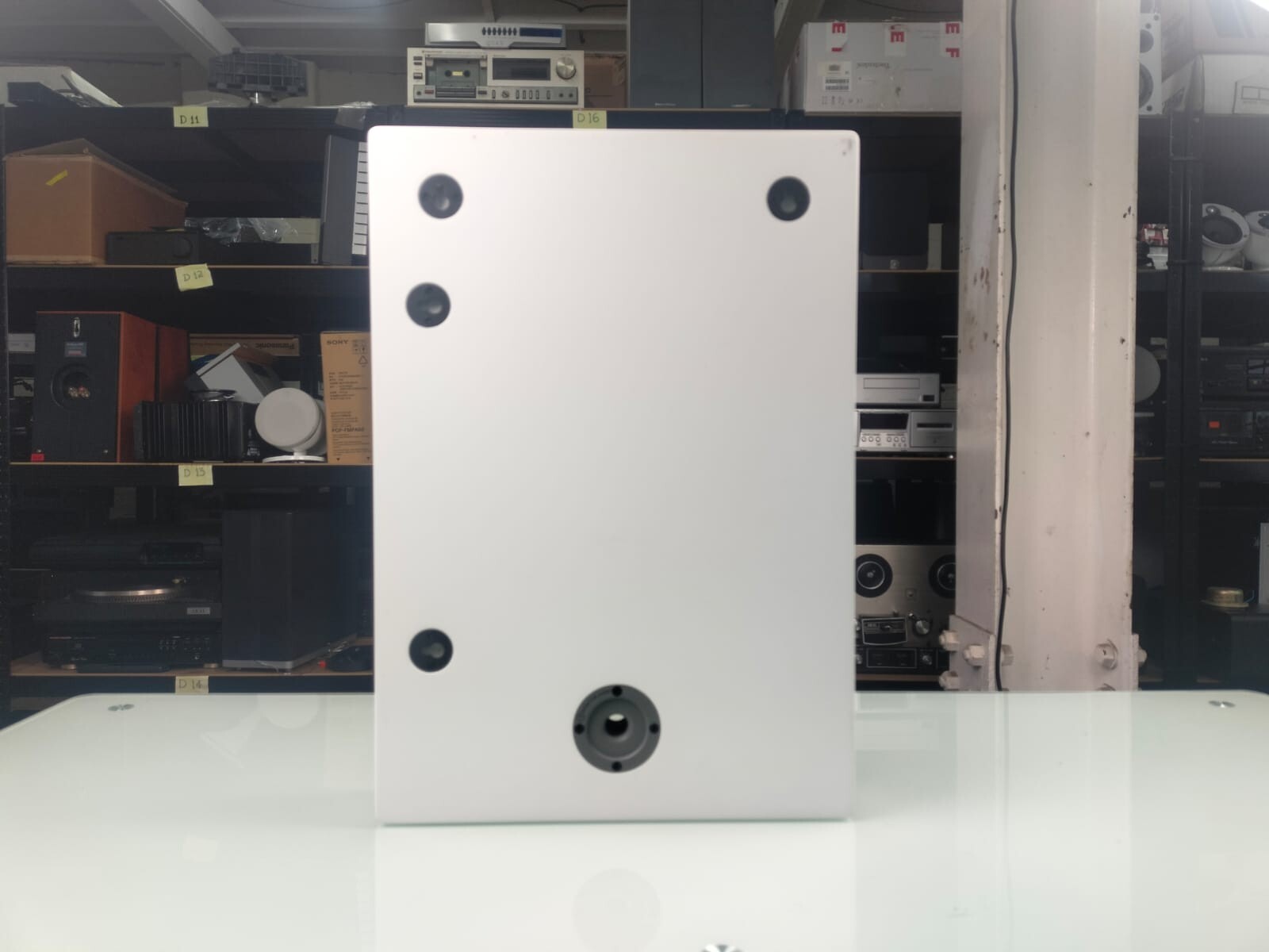 MONITOR AUDIO SOUNDFRAME 1 ON-WALL SPEAKER #002