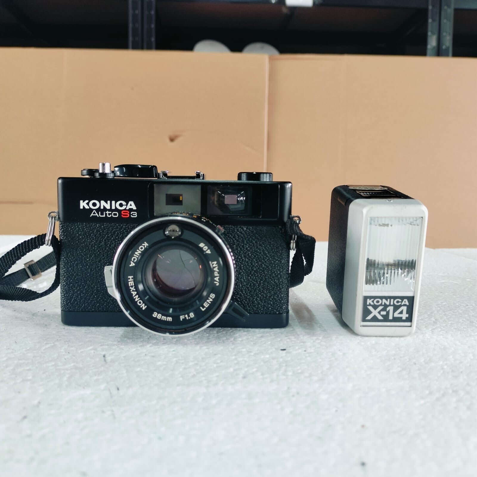 KONICA AUTO S3 sRANGEFINDER CAMERA WITH HEXANON 38MM F1.8 LENS & X-14 FLASH