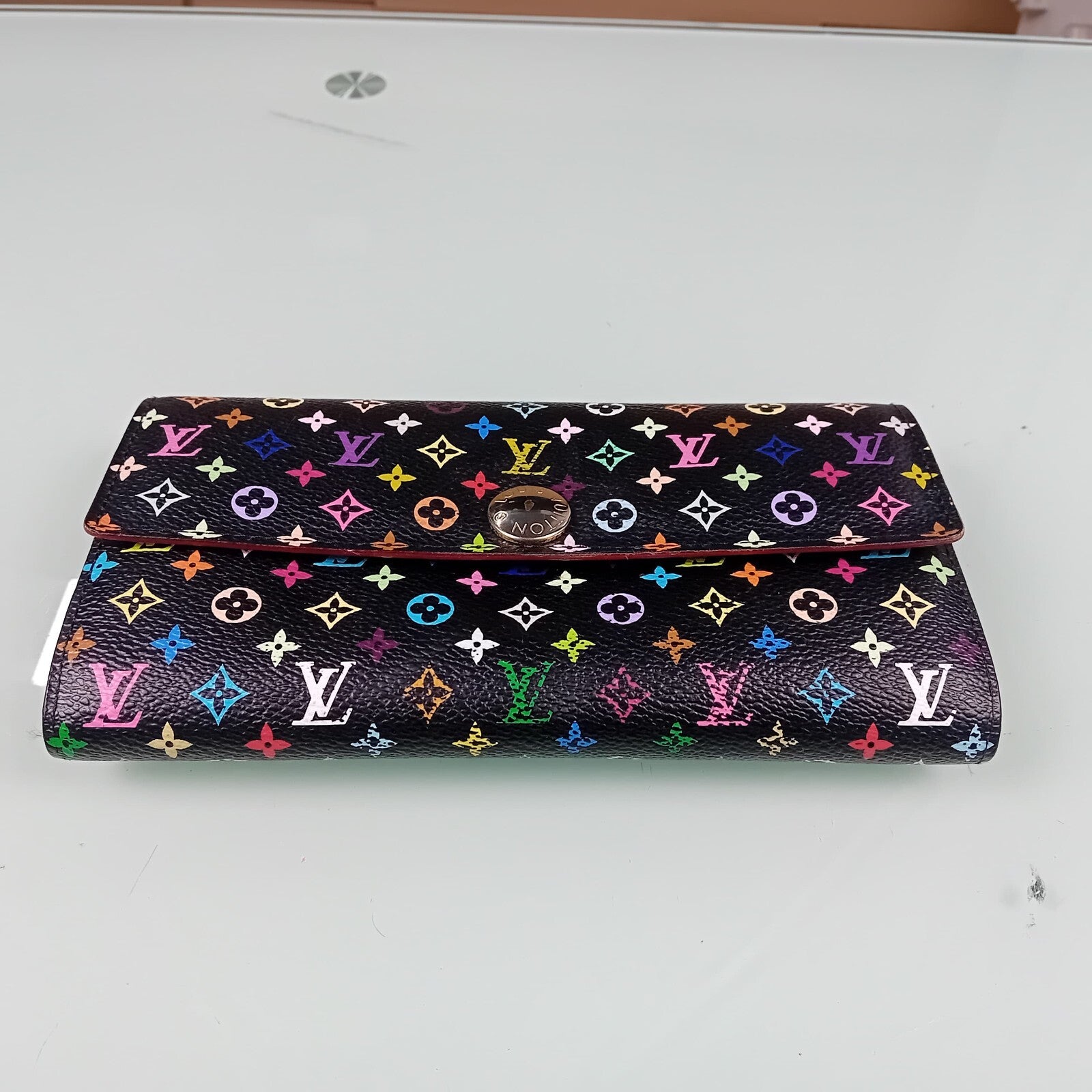 LOUIS VUITTON PARIS SARAH WALLET BAG