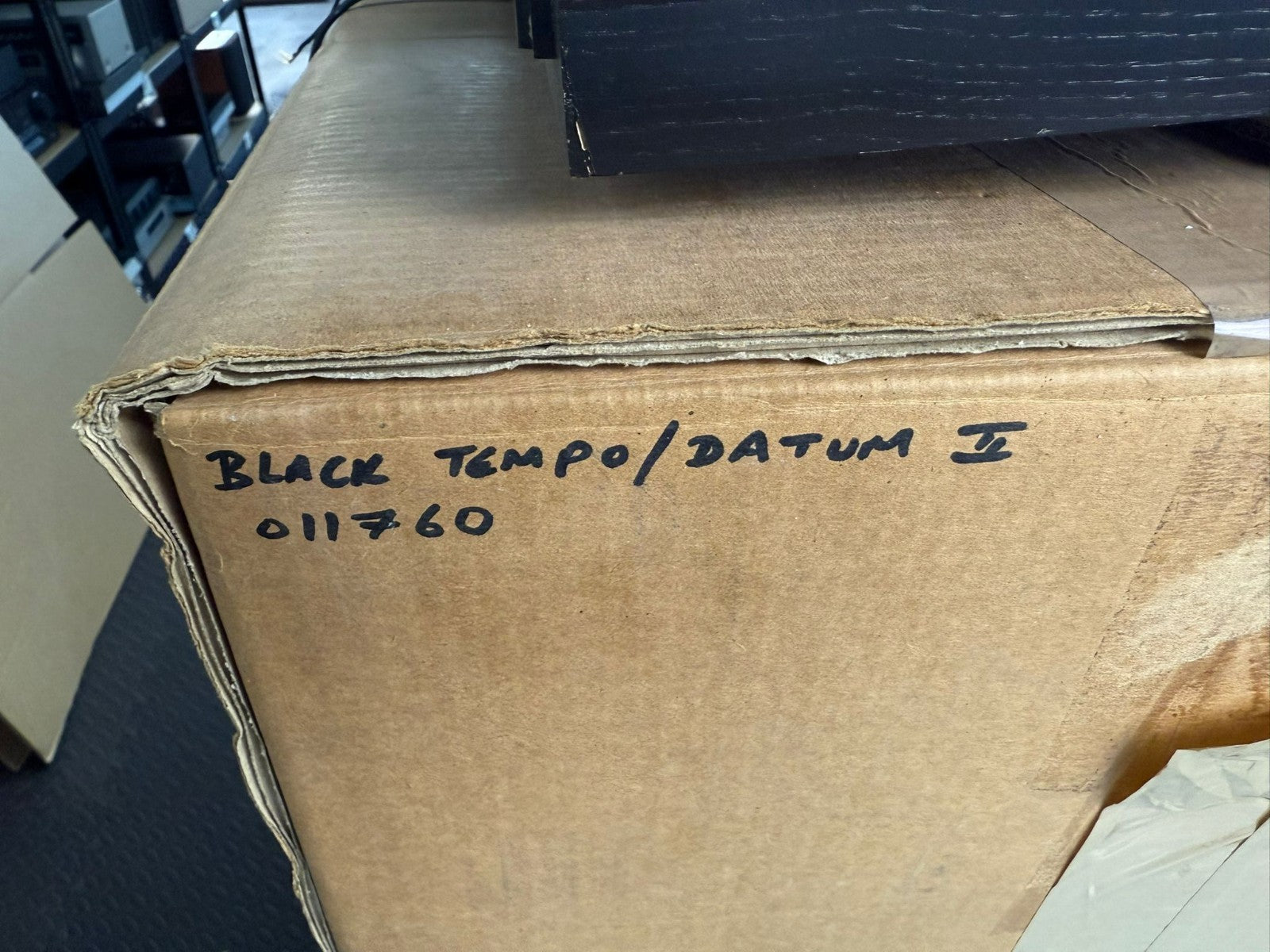 LOGIC TEMPO WITH DATUM II TONEARM TURNTABLE WITH GOLDRING CARTRIDGE