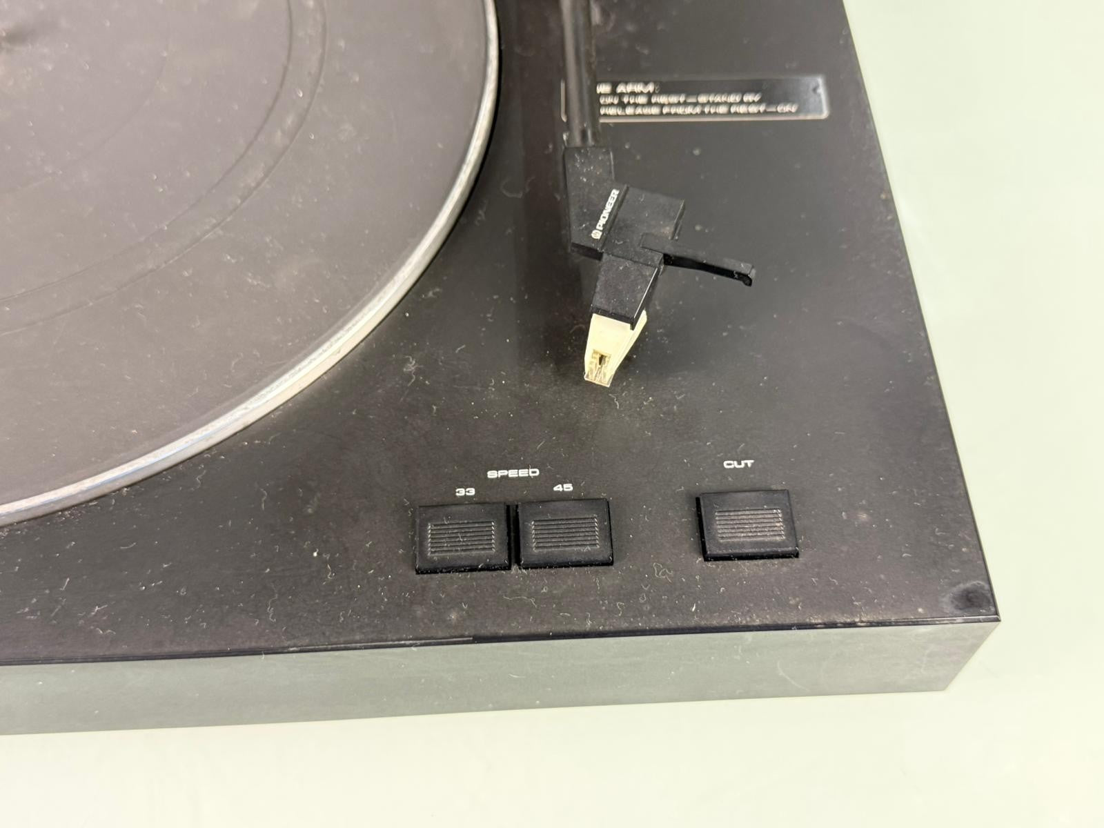 PIONEER PL 130 AUTO RETURN STEREO TURNTABLE