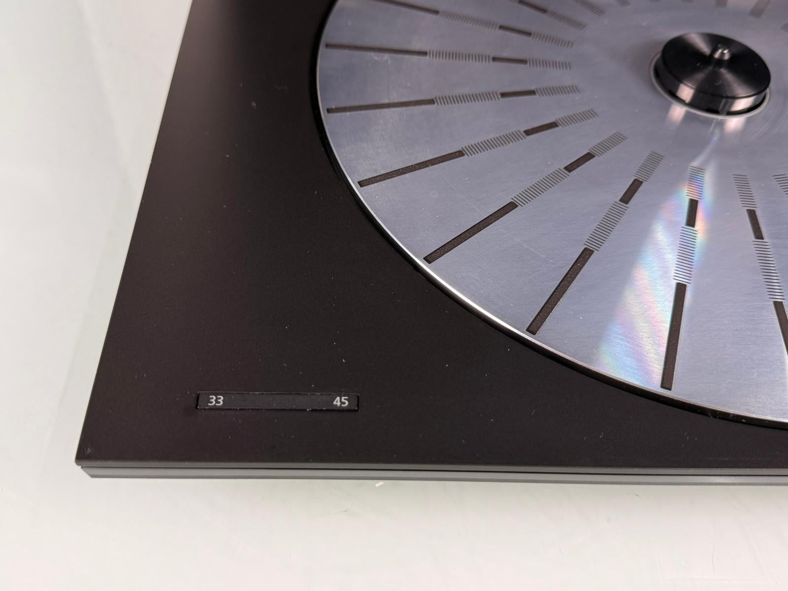 BANG & OLUFSEN B&O BEOGRAM 8500 TURNTABLE WITH MMC4 CARTRIDGE