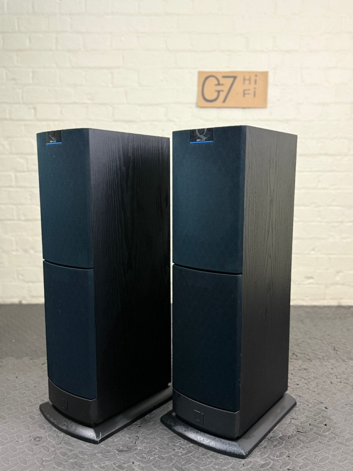 KEF Q30 FLOOR STANDING SPEAKERS