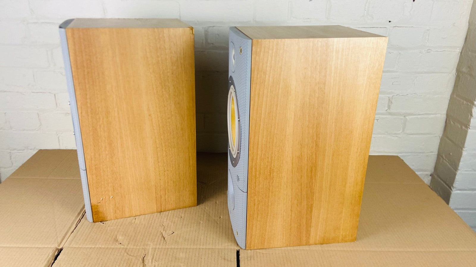 BOWERS & WILKINS B&W DM 602 S3 SPEAKERS