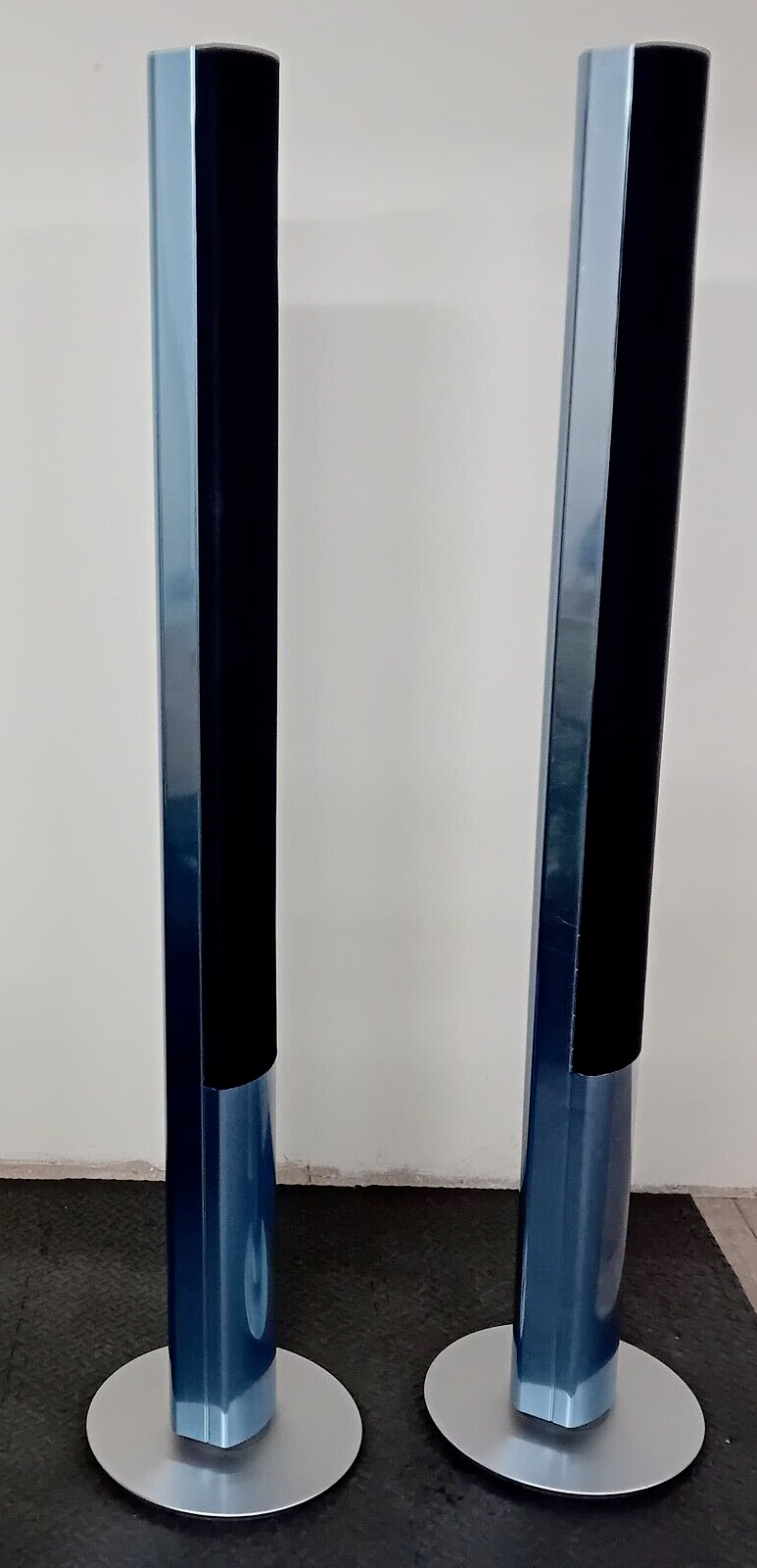 BANG & OLUFSEN B&O BEOLAB 1 FLOOR STANDING SPEAKERS TYPE 6842 SKY BLUE