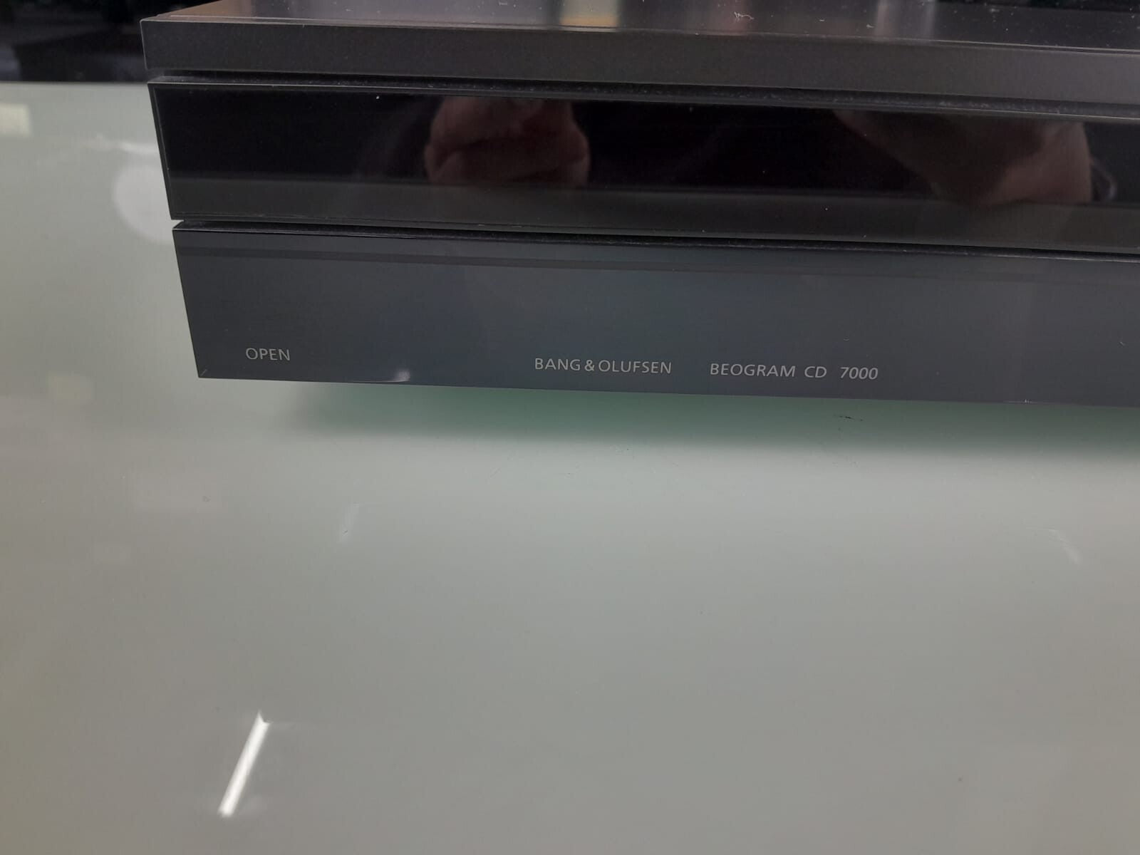 BANG & OLUFSEN B&O BEOGRAM CD 7000 CD PLAYER