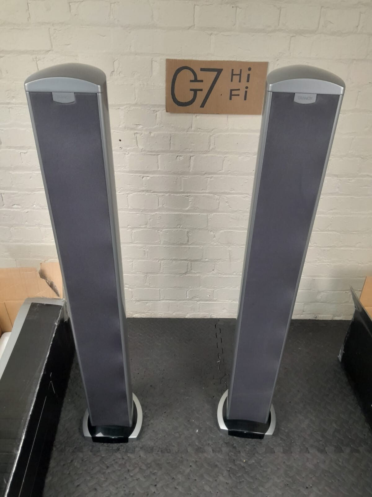 TANNOY ARENA HIGHLINE 500 TOWER SILVER FLOOR STANDING SPEAKERS