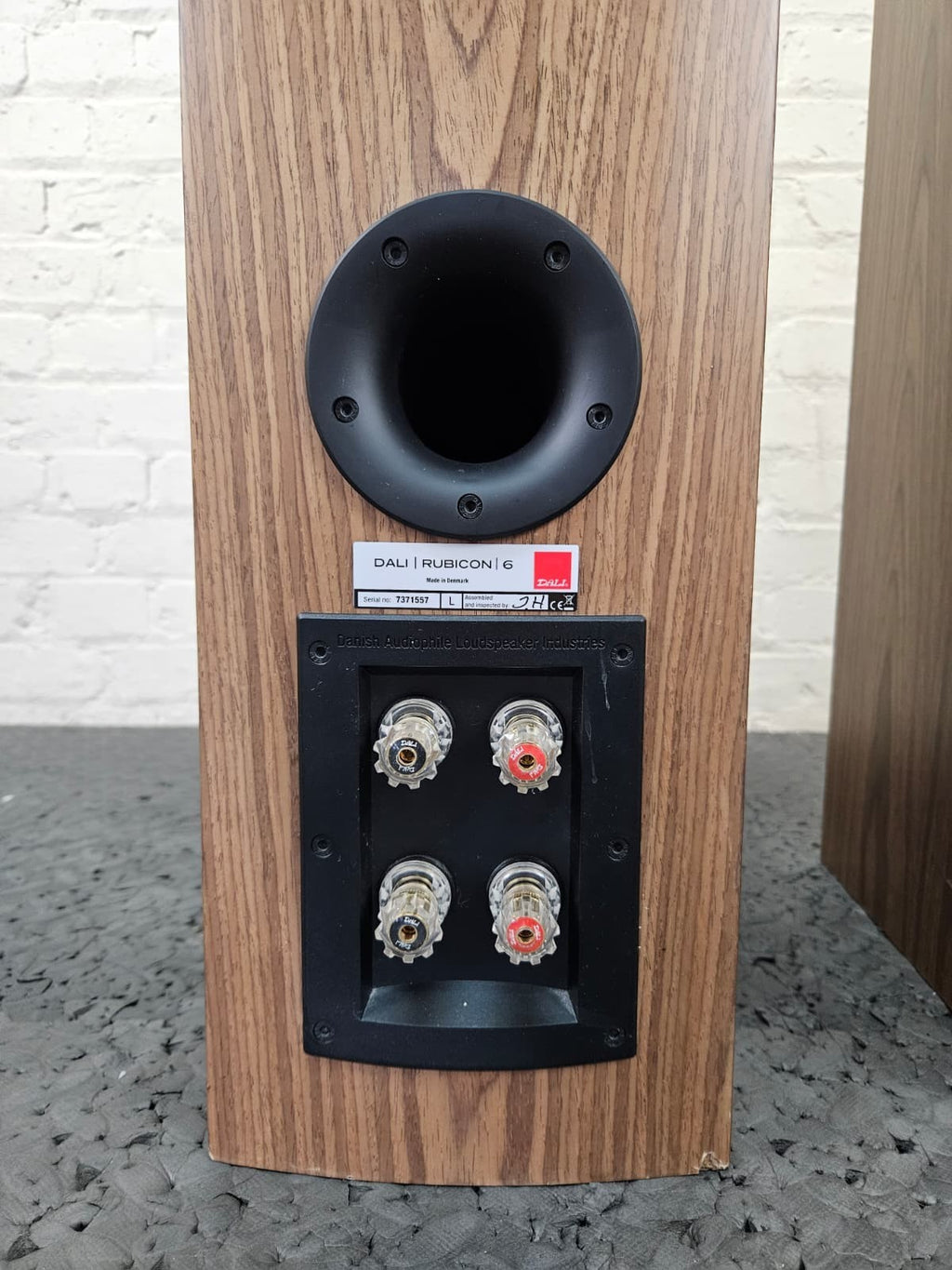 DALI RUBICON 6 FLOOR STANDING SPEAKERS