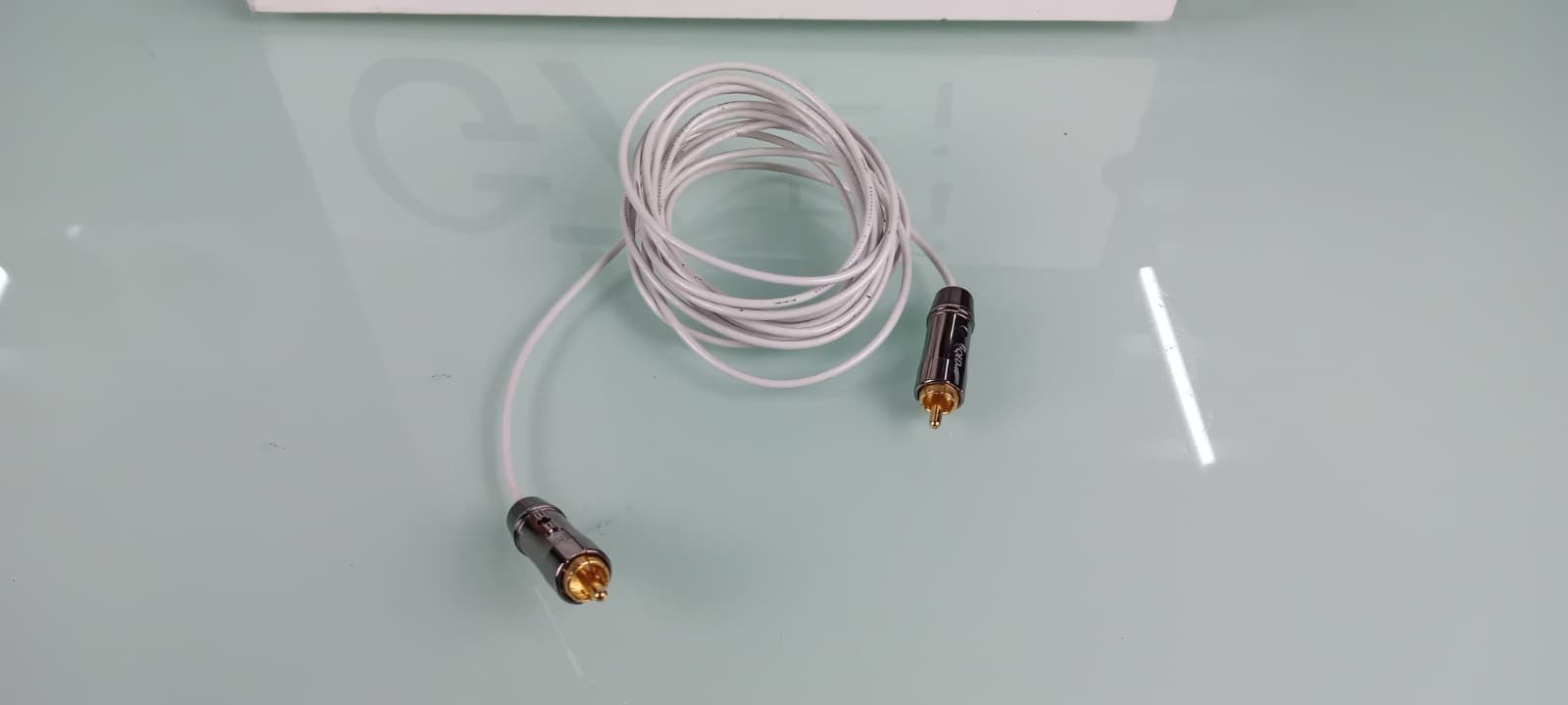 QED PERFORMANCE MINIATURE SUBWOOFER CABLE