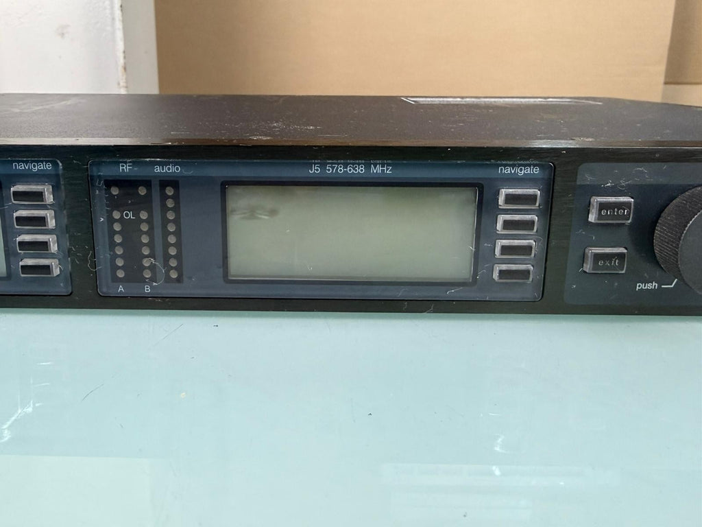 Shure UR4D J5E Dual Channel Wireless Receiver 578-638 MHz #002