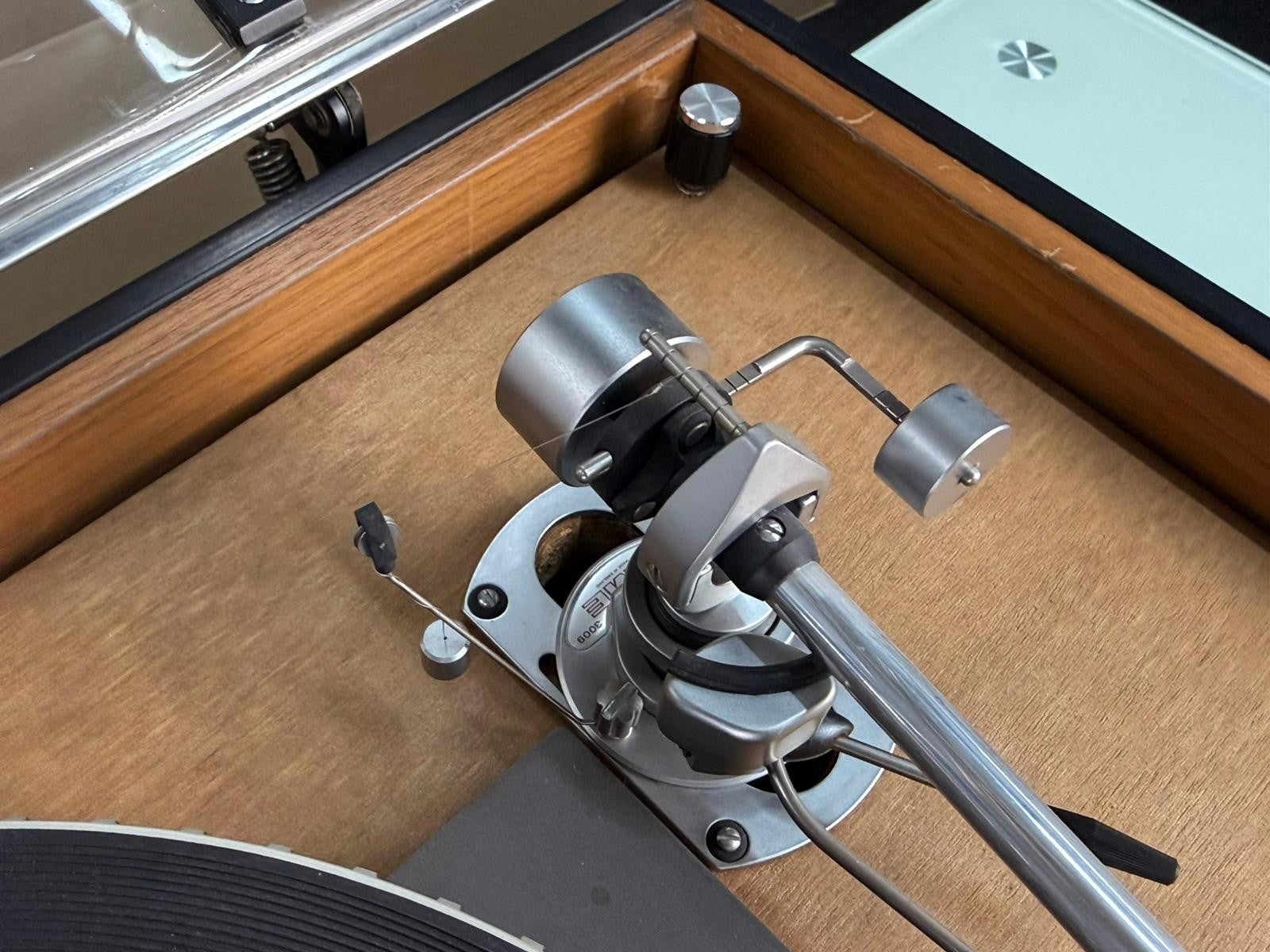 GARRARD 401 TURNTABLE WITH SME 3009 TONEARM AND STANTON 881S CARTRIDGE