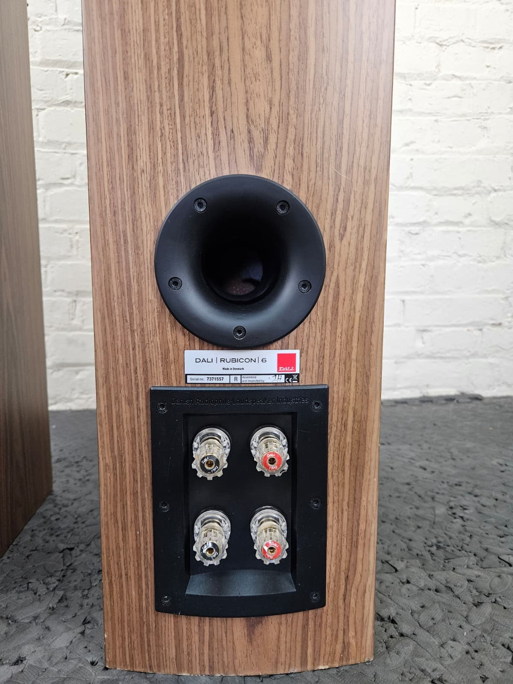 DALI RUBICON 6 FLOOR STANDING SPEAKERS