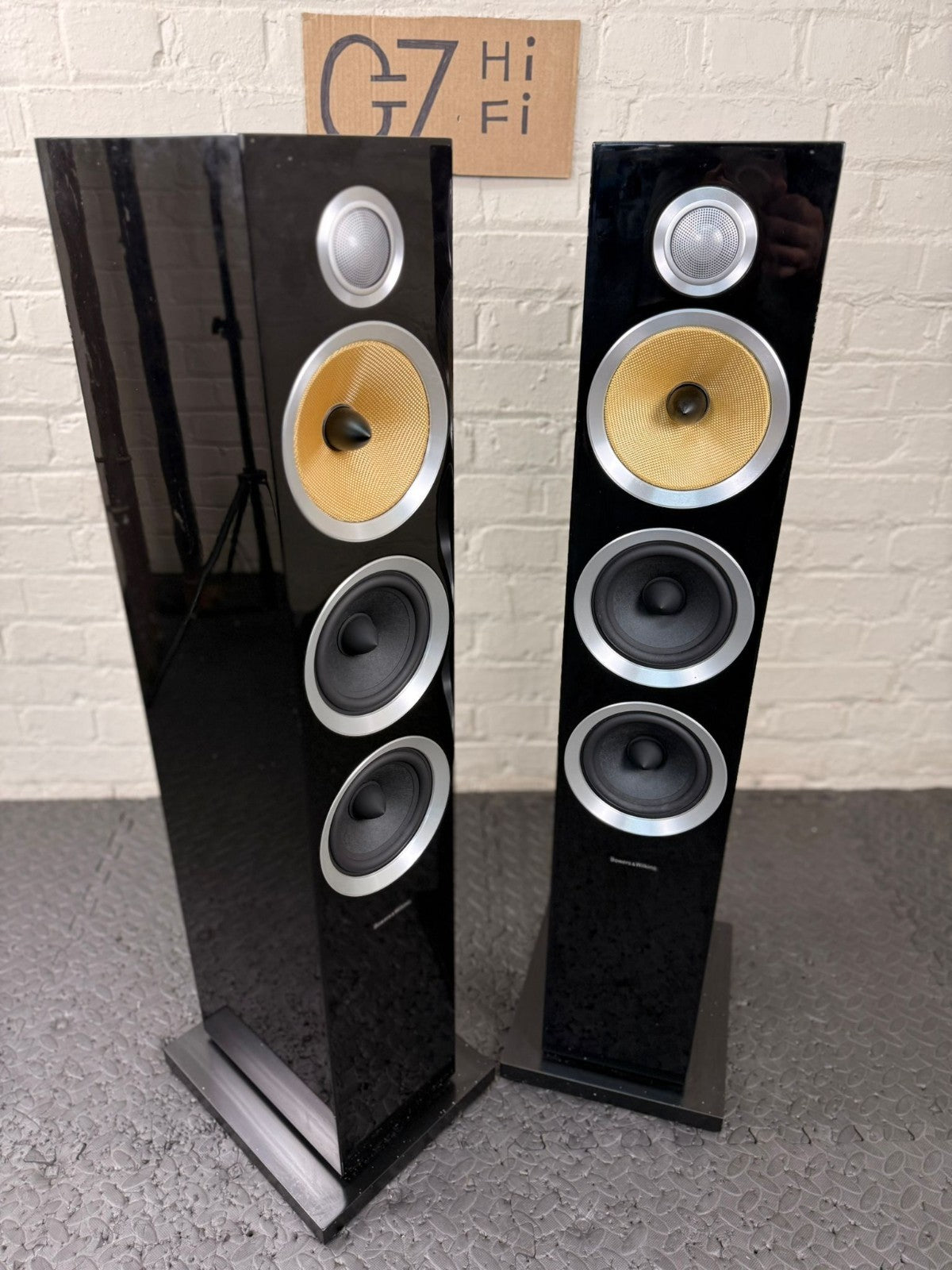 BOWERS & WILKINS B&W CM8 S2 FLOOR STANDING SPEAKERS