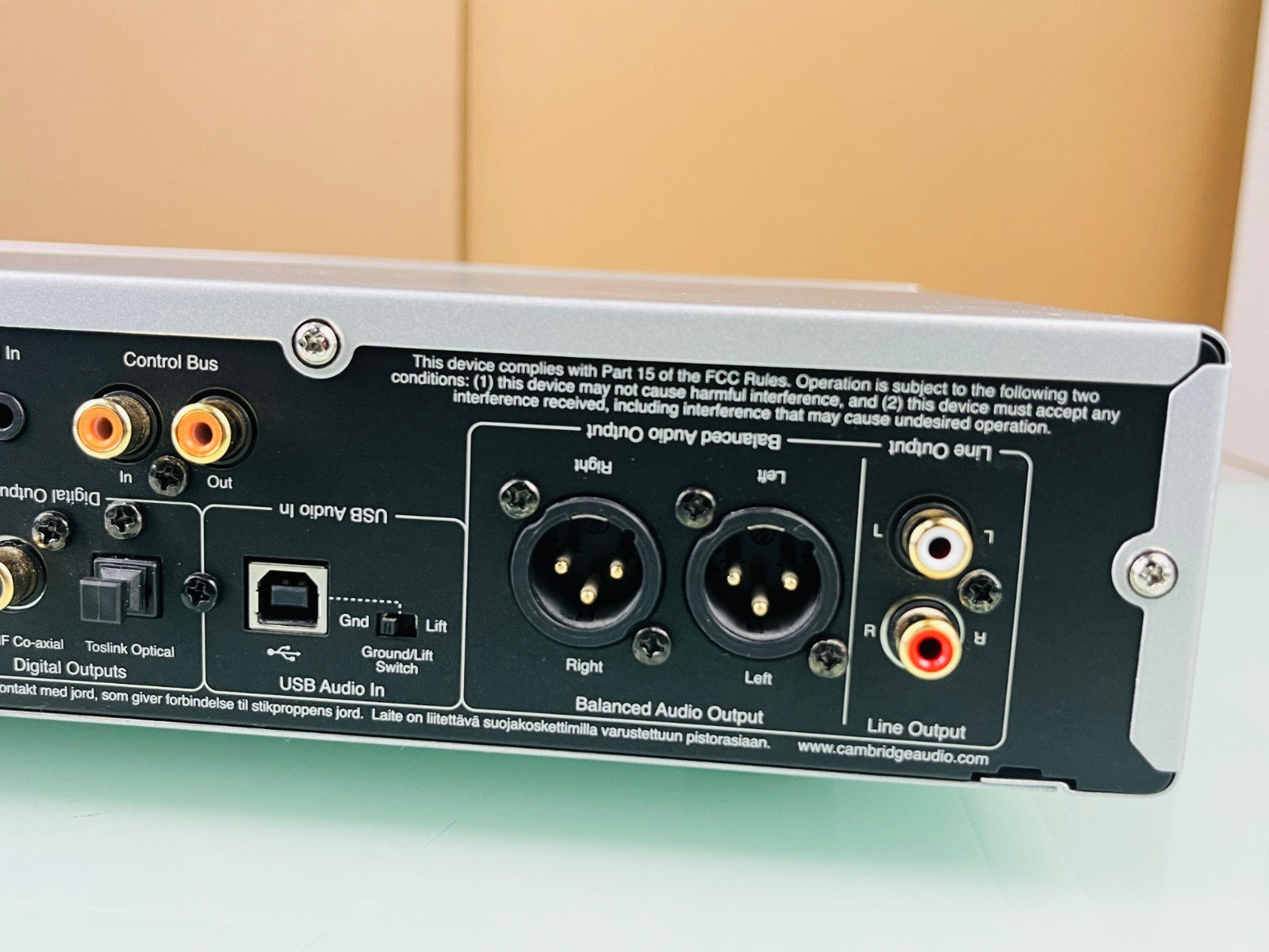 CAMBRIDGE AUDIO CXN V2 NETWORK PLAYER WITH REMOTE