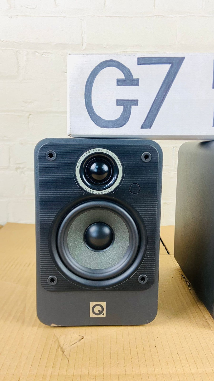 Q ACOUSTICS 2010i SPEAKERS