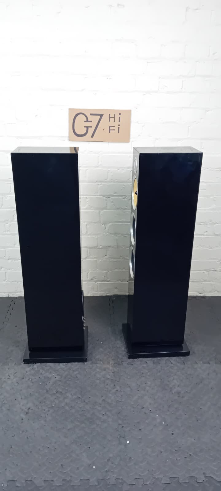BOWERS & WILKINS B&W CM8 S2 FLOOR STANDING SPEAKERS