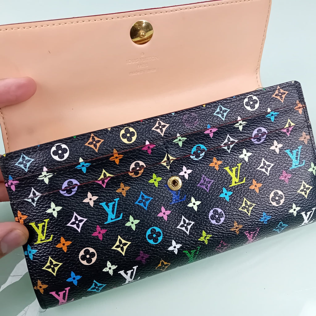 LOUIS VUITTON PARIS SARAH WALLET BAG