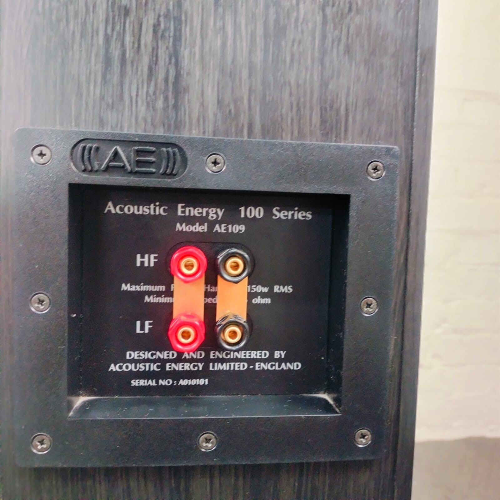 ACOUSTIC ENERGY AE109 FLOOR STANDING SPEAKERS