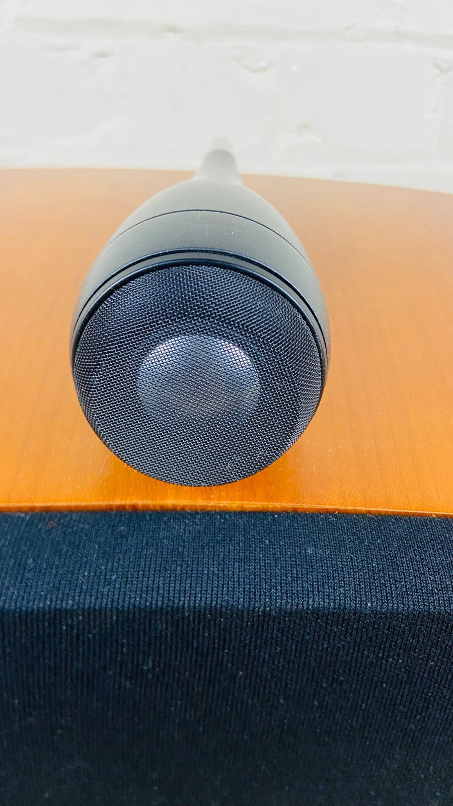 BOWERS & WILKINS B&W HTM 4s CENTER SPEAKER